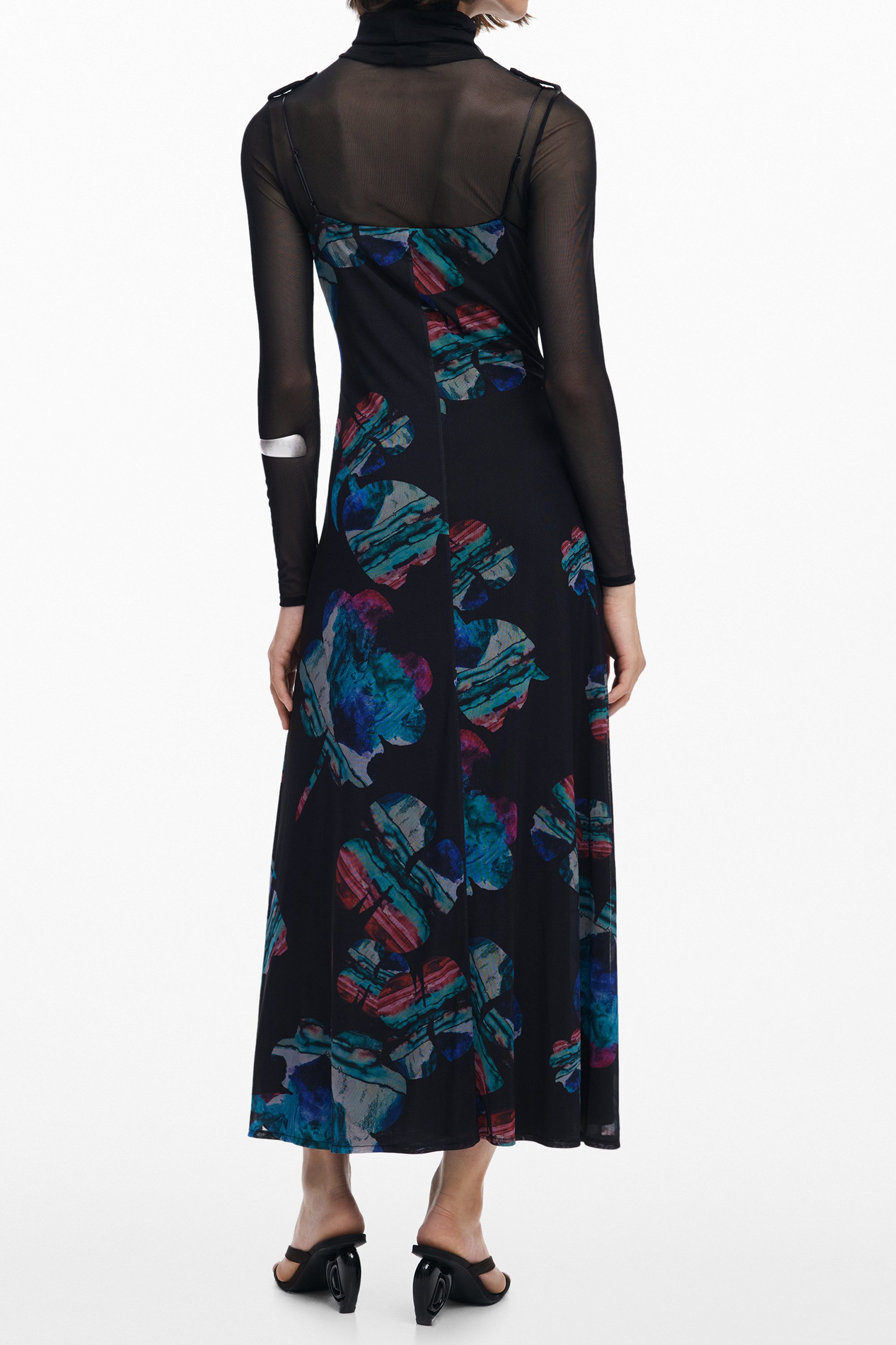 Desigual Partykleid Schwarzes Damenkleid: Langer Schnitt, Aquarell-Design, Rollkragen.