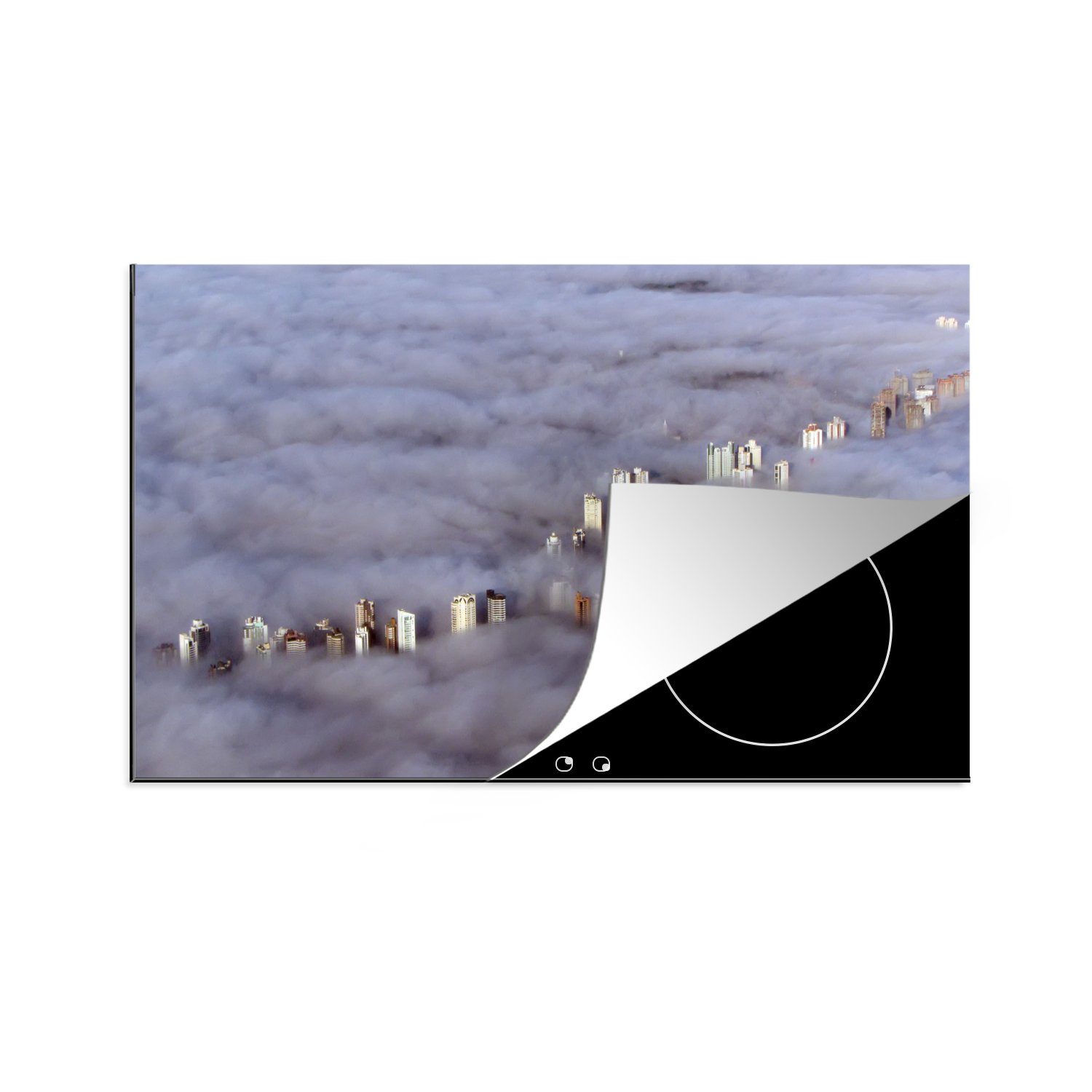 MuchoWow Herdblende-/Abdeckplatte Niedriger Nebel um 83x51 Ceranfeldabdeckung, Vinyl, cm, in Brasilien, Curitiba Wolkenkratzer Arbeitsplatte (1 küche für tlg)