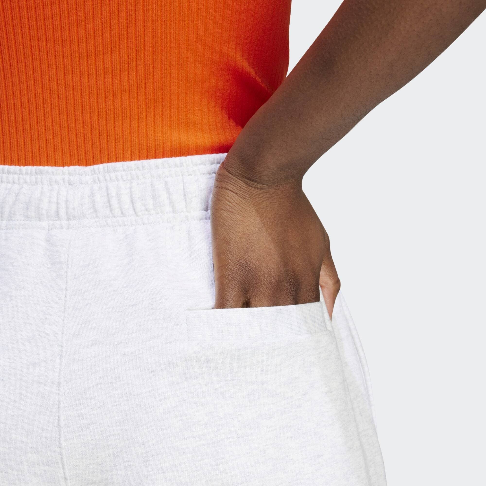 ESSENTIALS PREMIUM adidas Originals SHORTS LOOSE Shorts