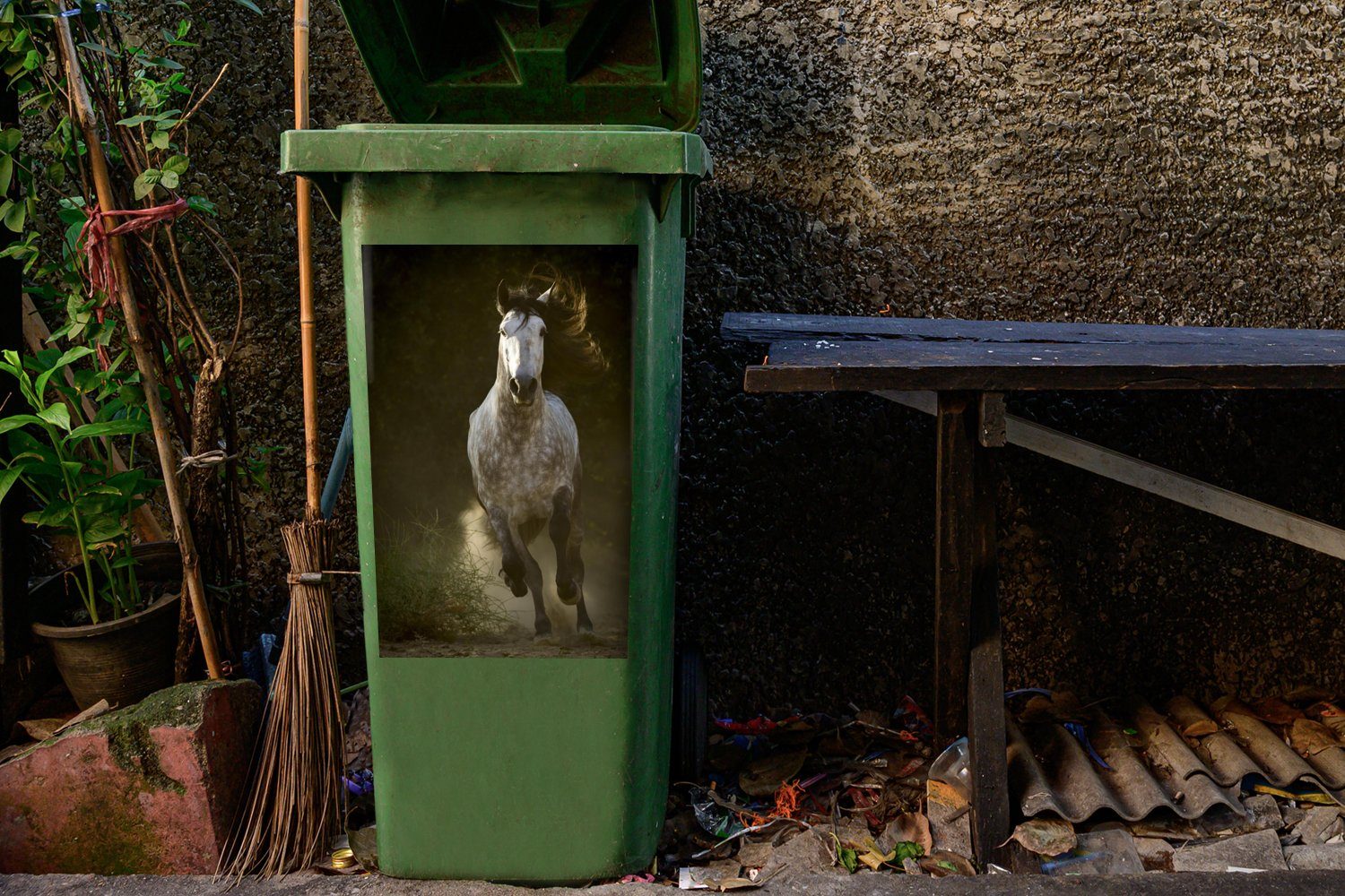 MuchoWow Wandsticker Pferd Grau Mülltonne, St), Container, Sand - Abfalbehälter (1 - - Sticker, Andalusier Mülleimer-aufkleber