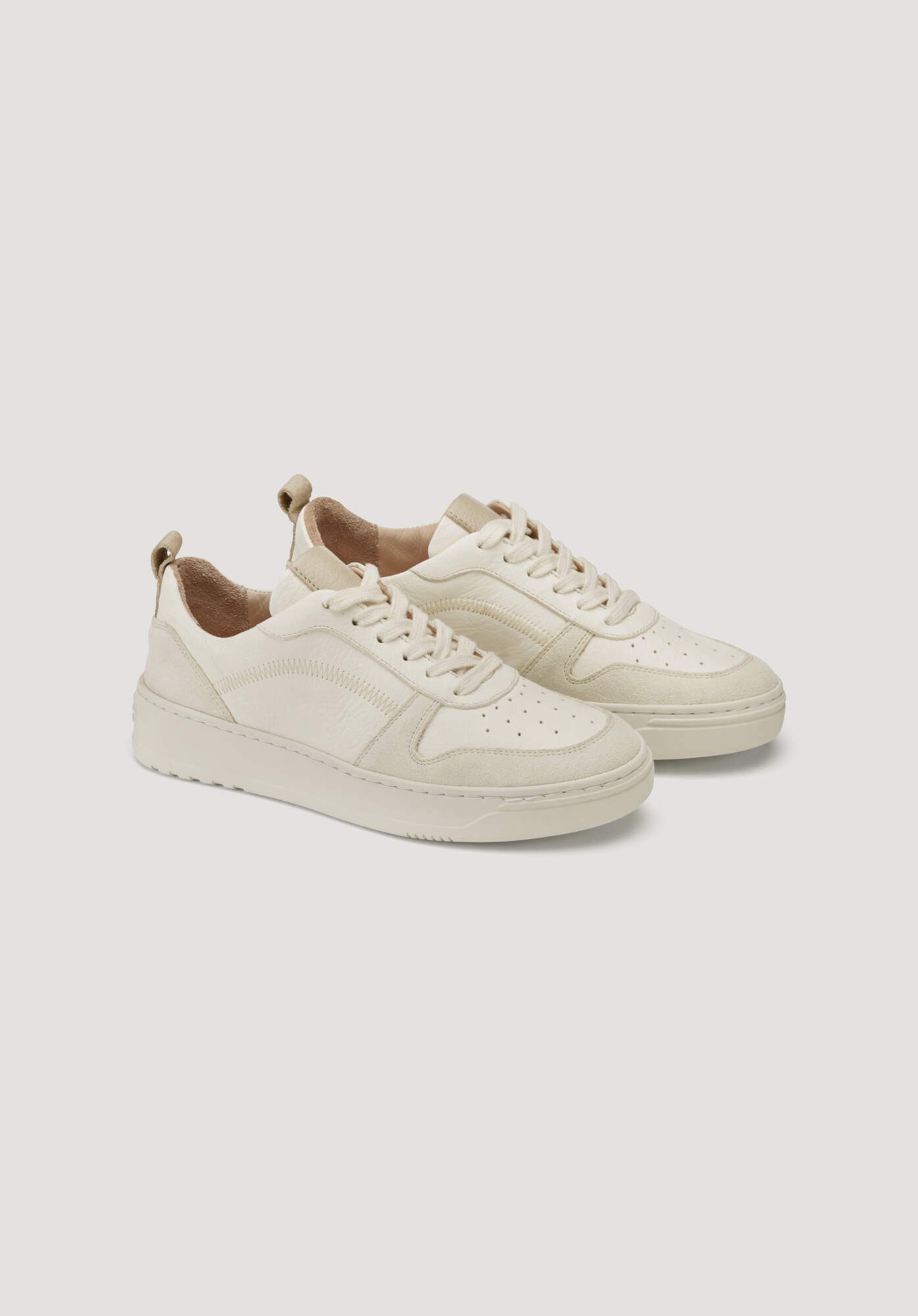 Hessnatur aus chromfrei gegerbtem Leder Sneaker