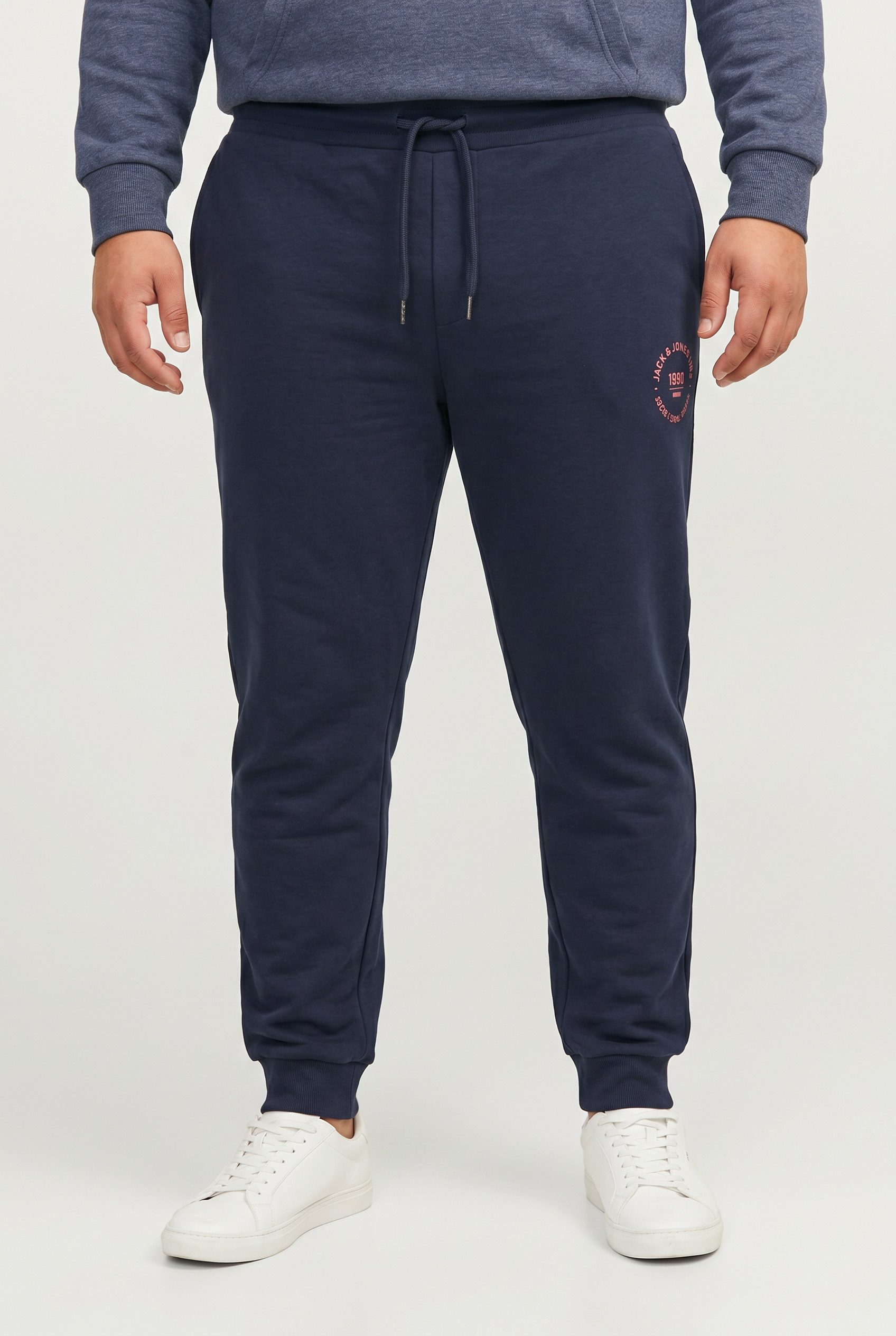 Jack & Jones PlusSize Sweathose JPSTGORDON JJSIMON SWEAT PANTS NAF PLS. Reduzierter Preis € 14,45. Unverbindliche Preisempfehlung € 34,99