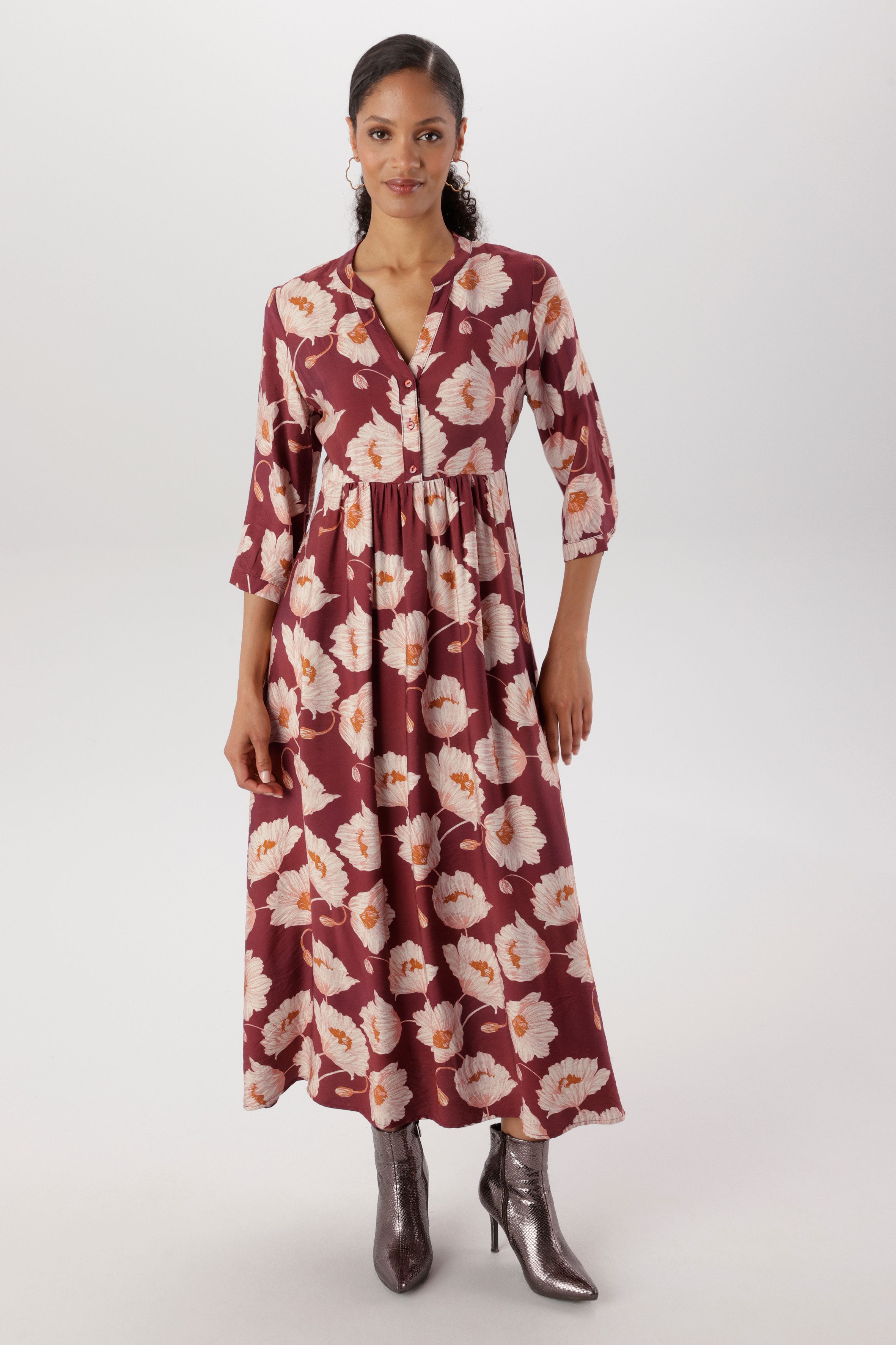 Aniston SELECTED Maxikleid fantasievolle und malerische Blütenmusterung - NEUE KOLLEKTION
