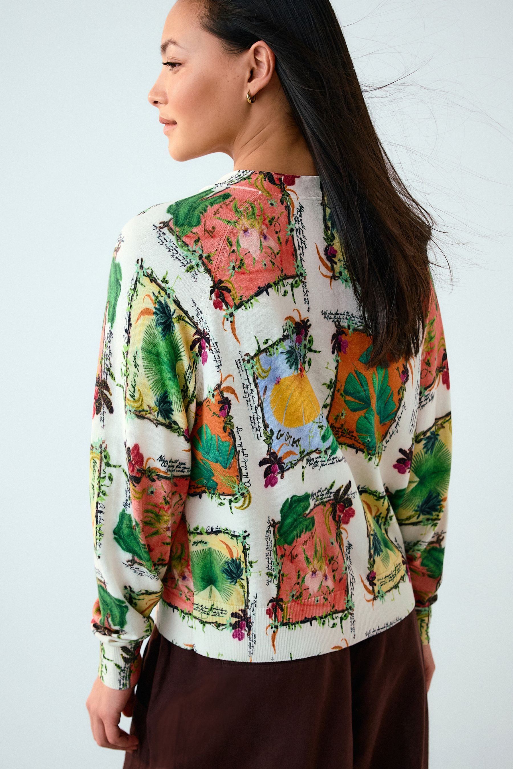 Next Strickjacke Strickjacke mit V-Ausschnitt, Kurzgröße (1-tlg)