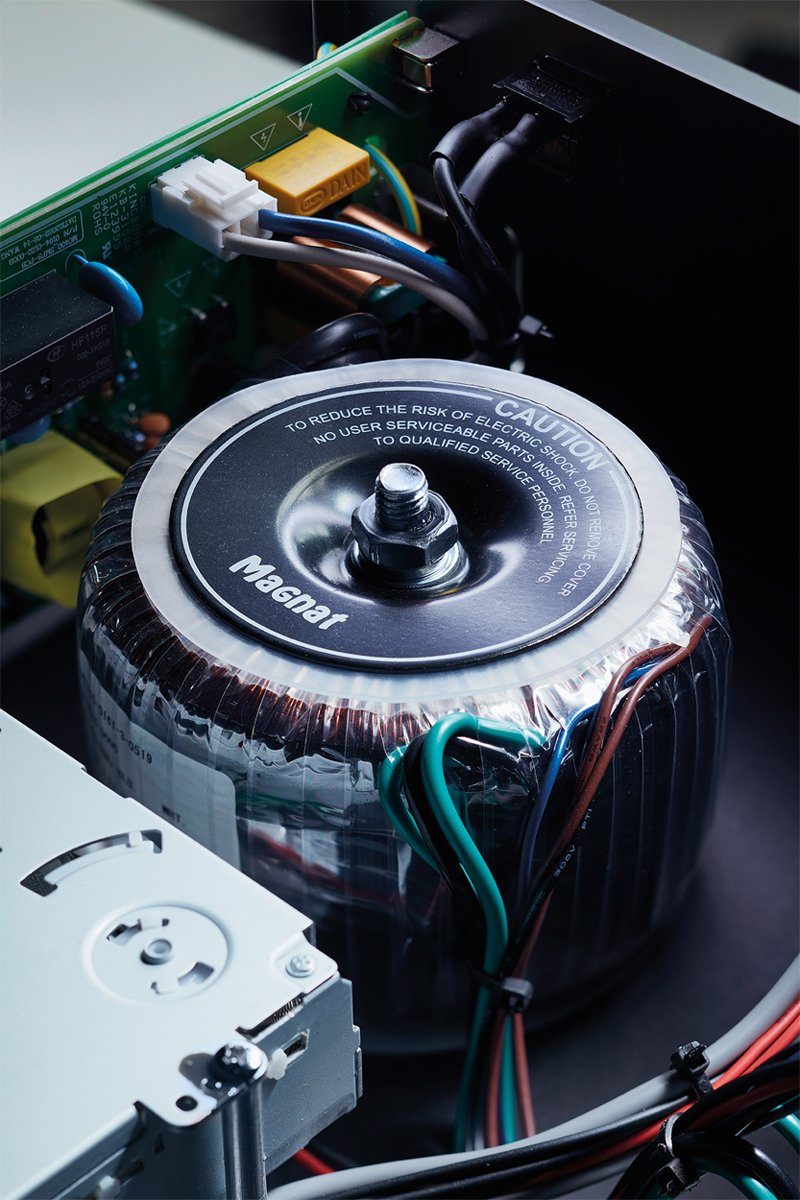 Magnat MC 400 7.1-Kanal-AV-Netzwerk-Receiver (Bluetooth®-5.0-Eingang unterstu?tzt den neuen High-End-Audiostandard Qualcomm® aptX HD)