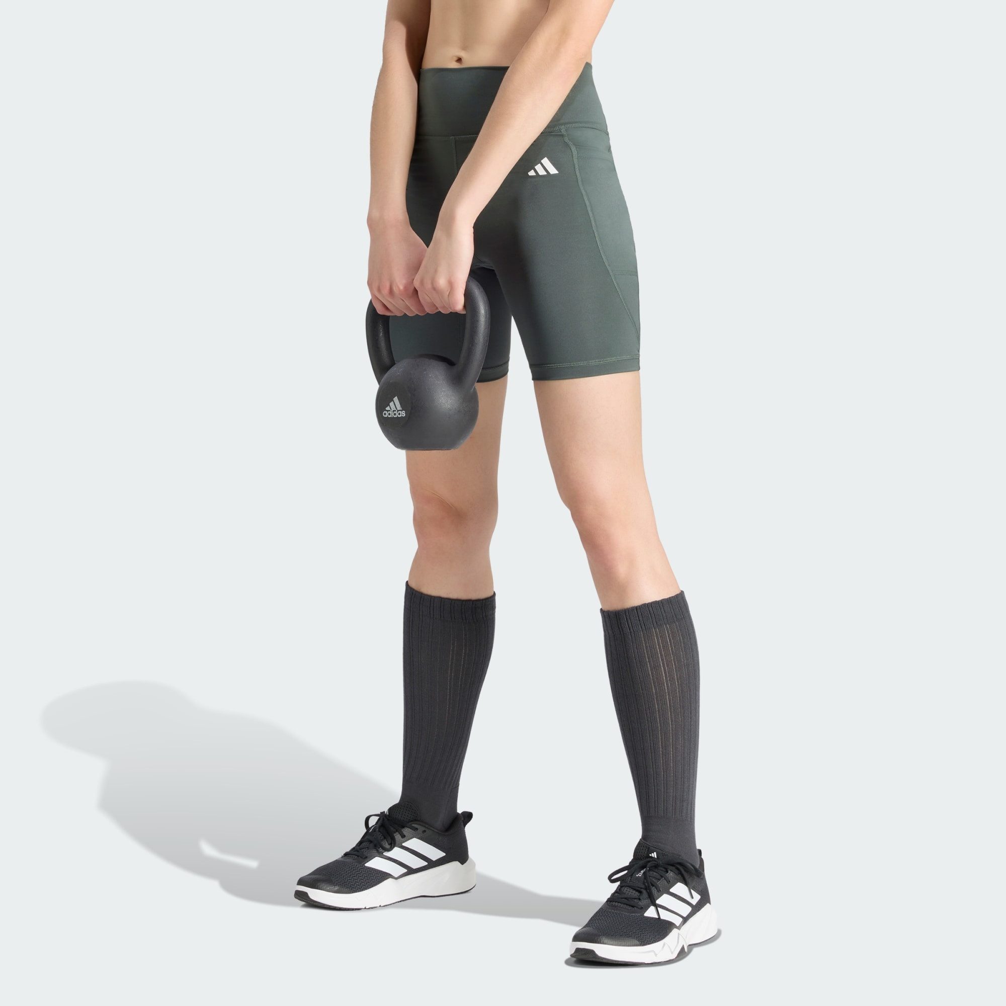 adidas Performance Leggings OPTIMÉ ESSENTIALS KURZE LEGGINGS MIT TASCHE, 18 CM (1-tlg)