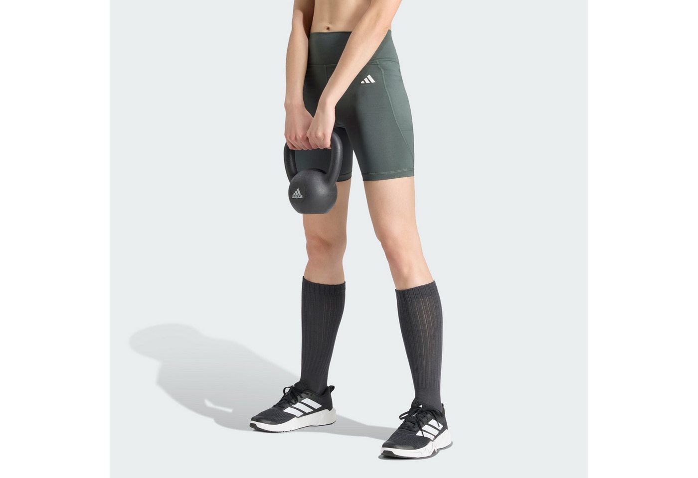 adidas Performance Leggings OPTIMÉ ESSENTIALS KURZE LEGGINGS MIT TASCHE, 18 CM (1-tlg)