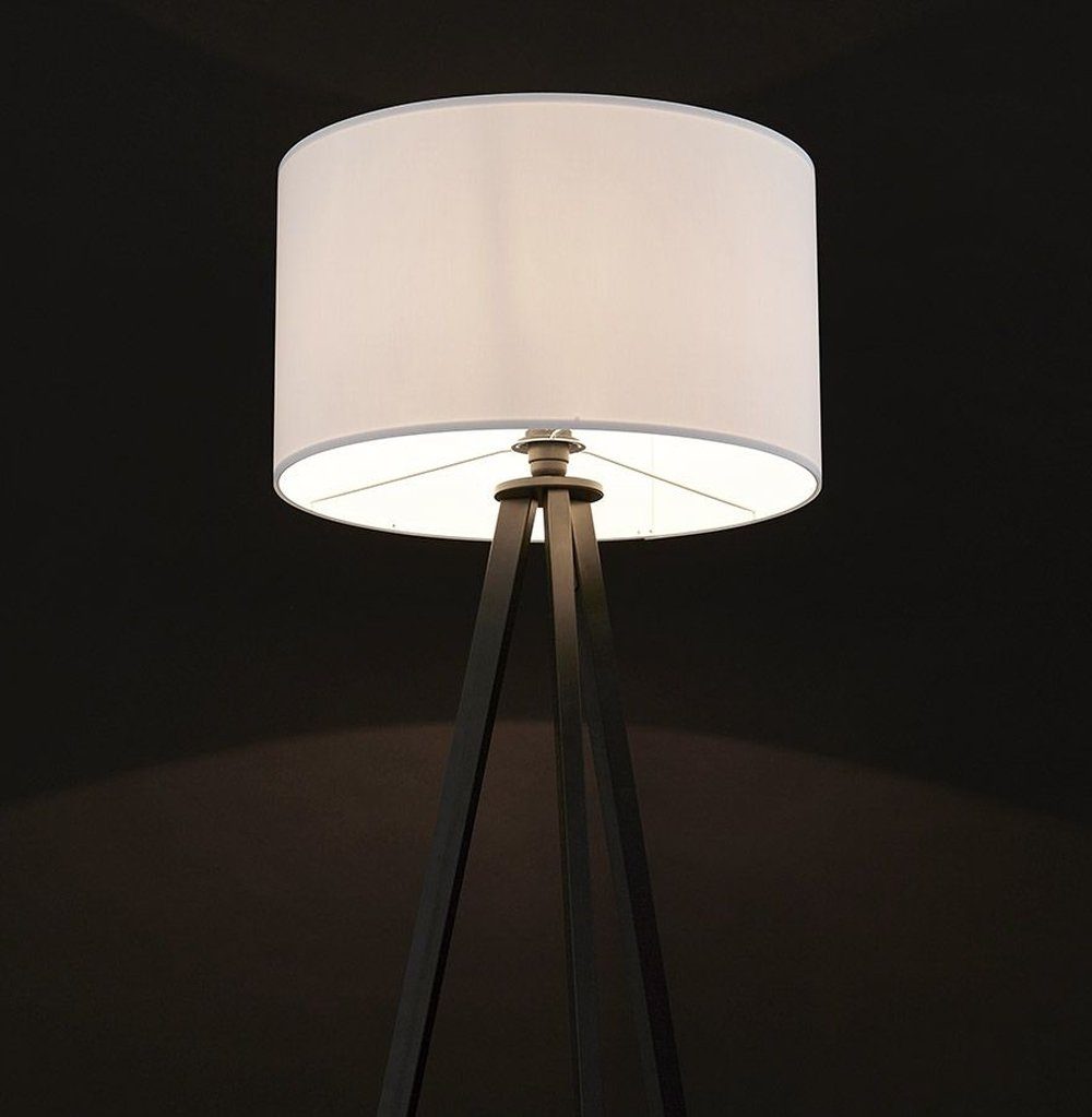 Kokoon Design Stehlampe TRIVET Weiß/Tiefschwarz