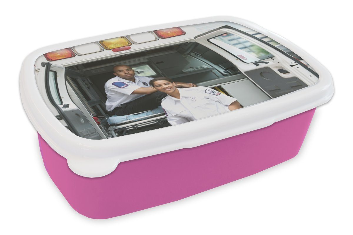 MuchoWow Lunchbox Ein weiblicher und ein männlicher Rettungssanitäter, Kunststoff, (2-tlg), Brotbox für Erwachsene, Brotdose Kinder, Snackbox, Mädchen, Kunststoff rosa