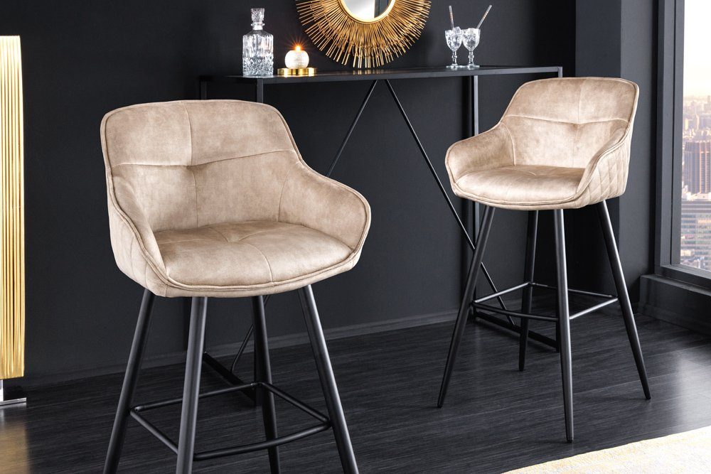riess-ambiente Barhocker EUPHORIA champagner greige/schwarz – Samt, Metall-Beine, mit Lehne (Einzelartikel, 1 St), bequeme Polsterung mit Fußablage – ideal für Bar oder Küchentheke
