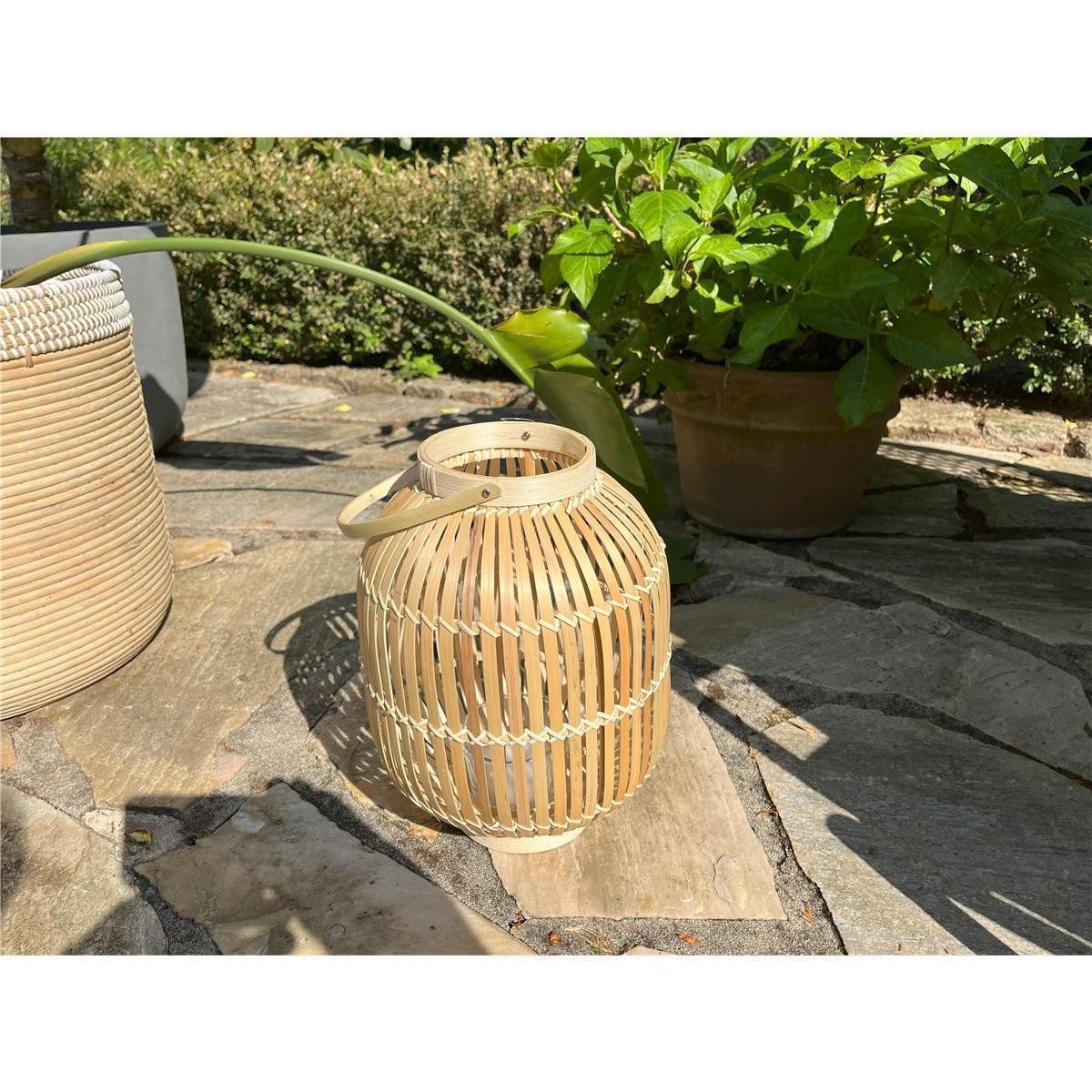 BOURGH Windlicht VILLAPIANA natur - Bambus Laterne handgefertigt 31cm mit Glaseinsatz