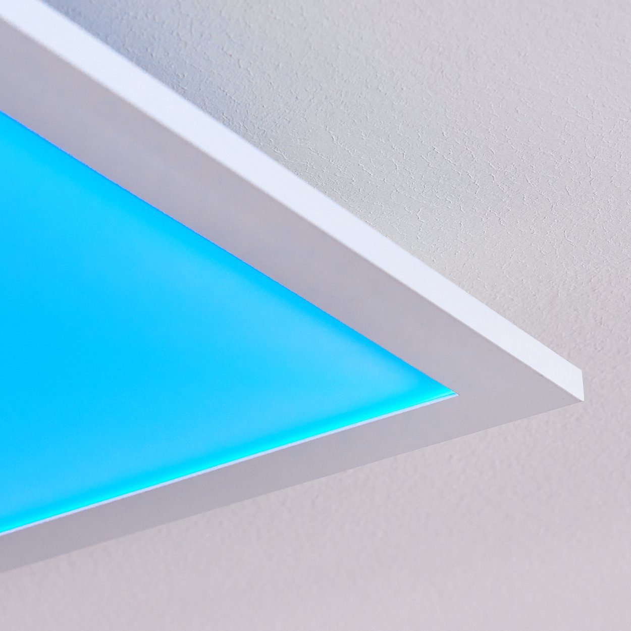 hofstein Panel Kelvin, weiß, aus in LED Deckenlampe rechteckige Zimmerlampe,Fernbedienung, dimmbare Lumen Deckenpanel Farbwechsler,1600 Metall CCT RGB »Gavaz« 2700-6500
