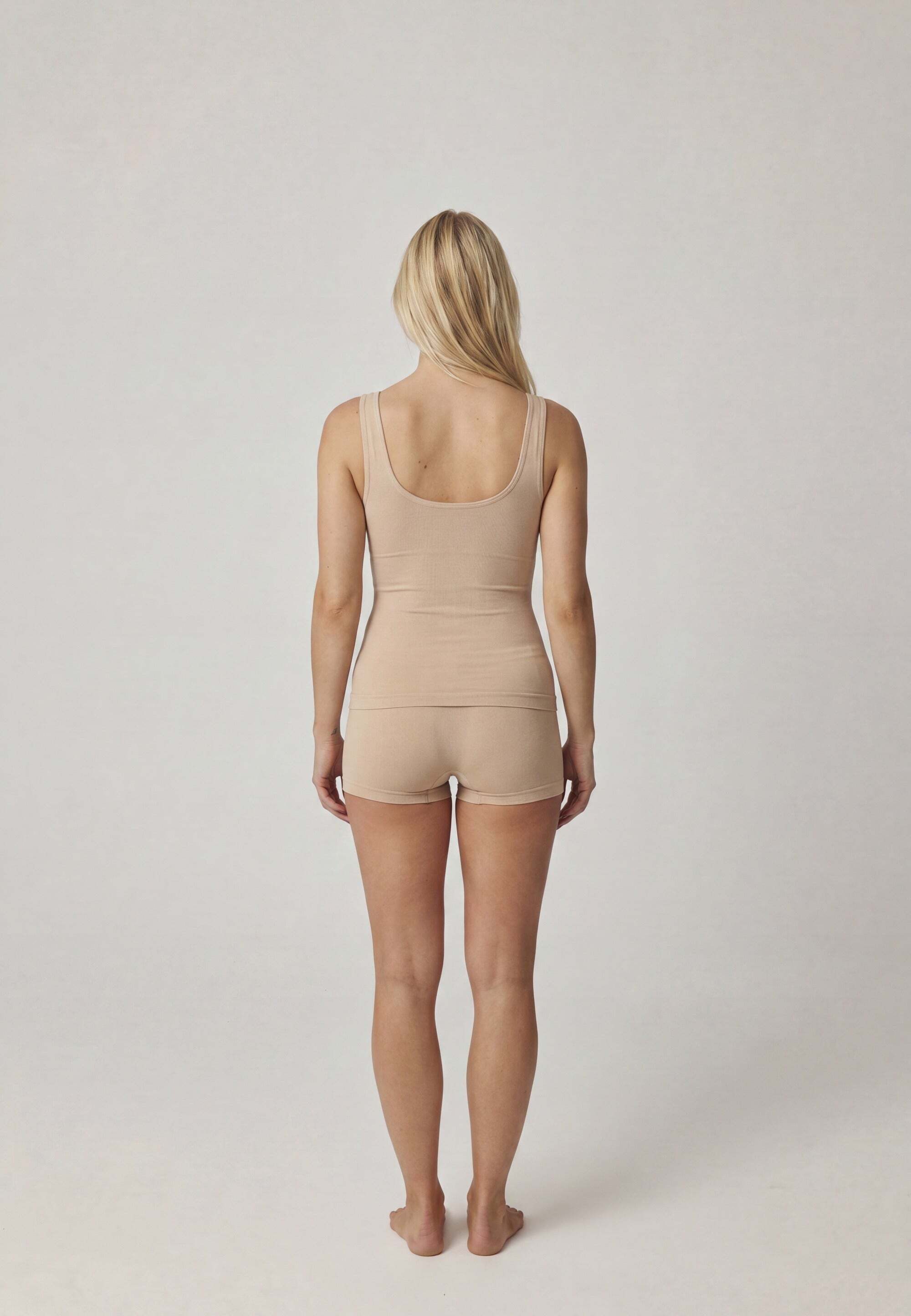 SNOCKS Shapingtop Shaping Body Damen mit breiten Trägern figurformend mit mittlerem Support – Bild 4 von 5