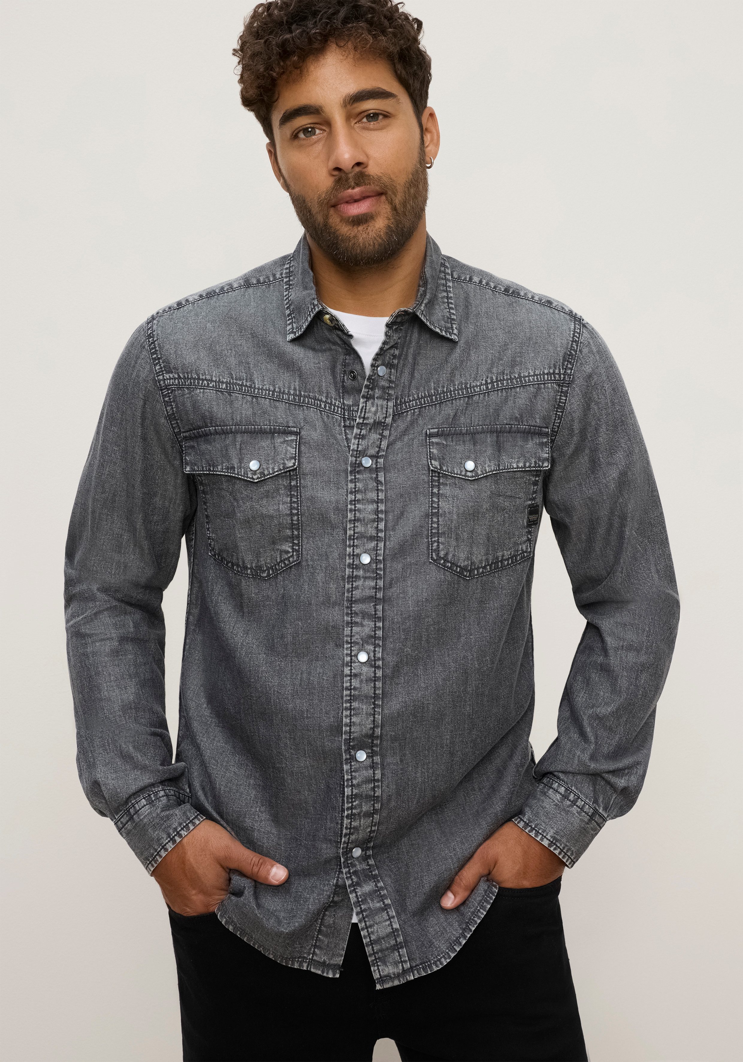 Bruno Banani Jeanshemd schmal geschnitten schmale Basic-Passform, aus Baumwolle in Denim-Jeans-Qualität
