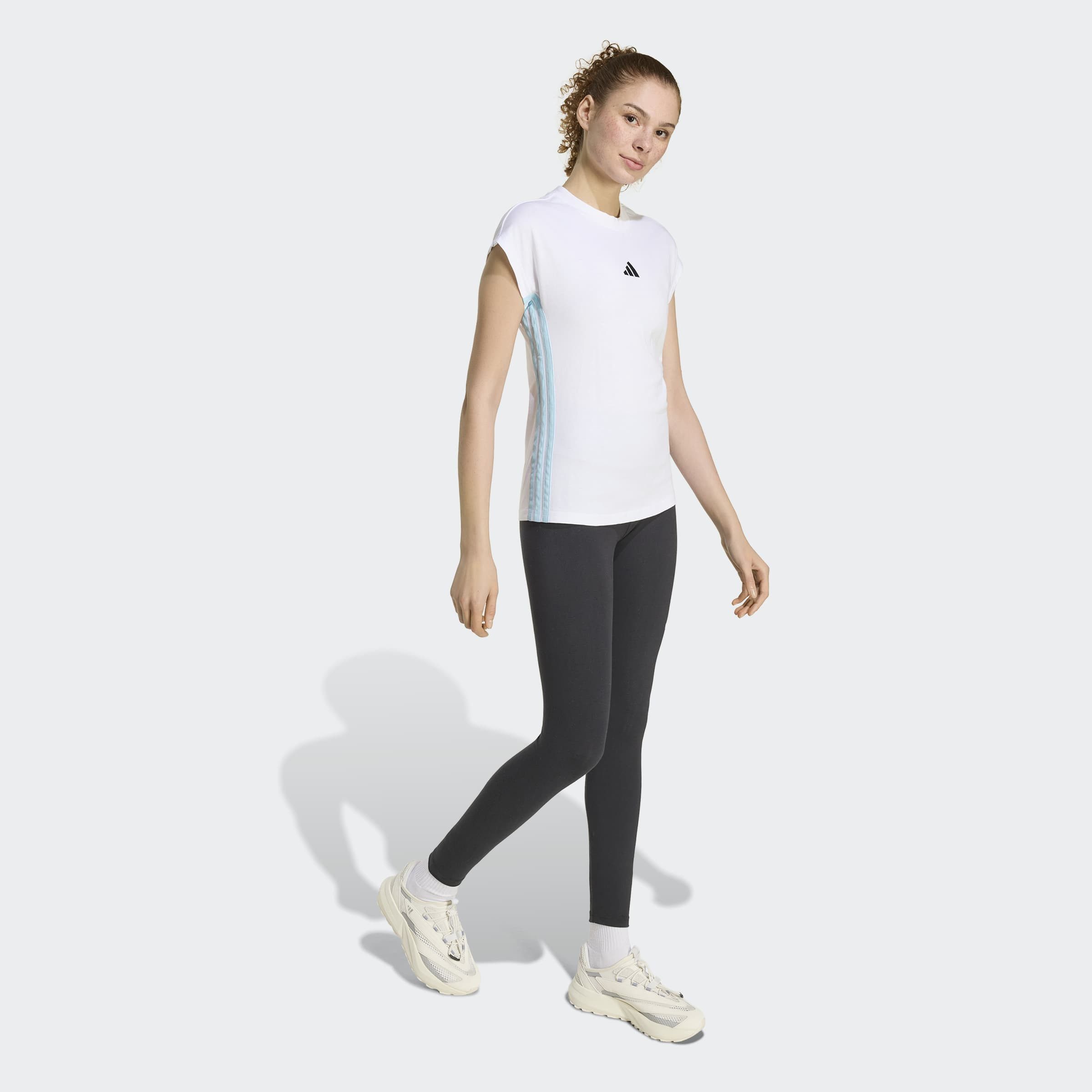 adidas Sportswear T-Shirt ESSENTIALS 3-STREIFEN SINGLE JERSEY sportlicher Stil, in normaler Länge, mit Rundhalsausschnitt – Bild 5 von 5