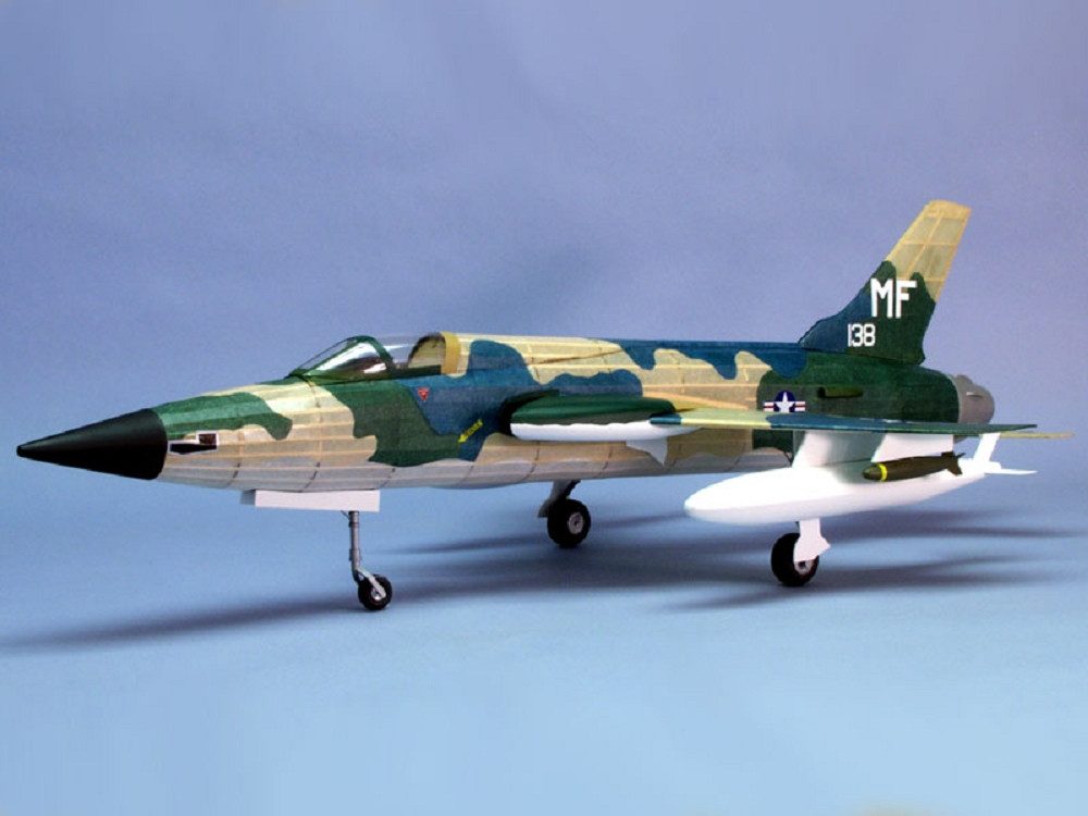 Krick Modellbausatz Dumas Aircraft F-105 Thunderchief Balsabausatz