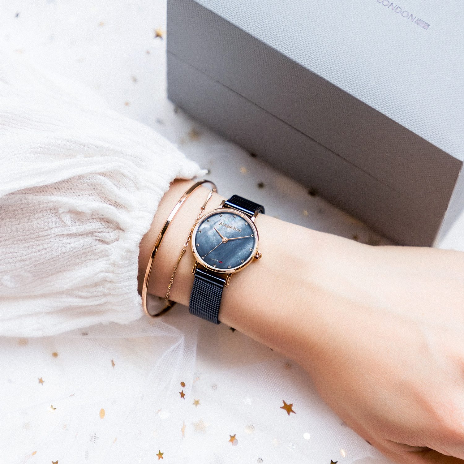 Victoria Hyde Quarzuhr Victoria Hyde Loughton Pearl Damen Basic Mesh-Armband, (1-tlg., Kein Set)