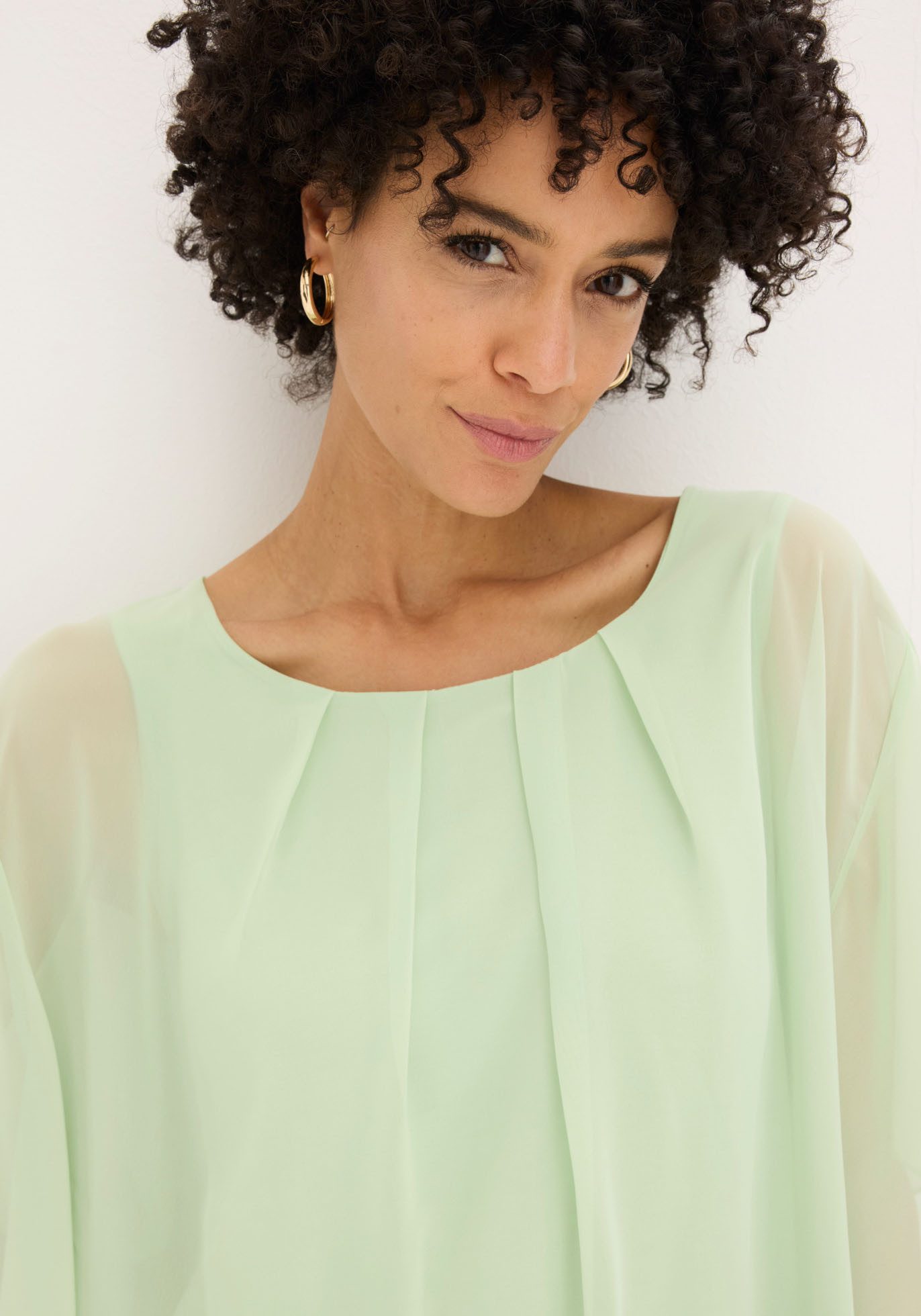 bonprix Chiffonbluse Oversize-Passform, für festliche Anlässe, mit elastischem Bund