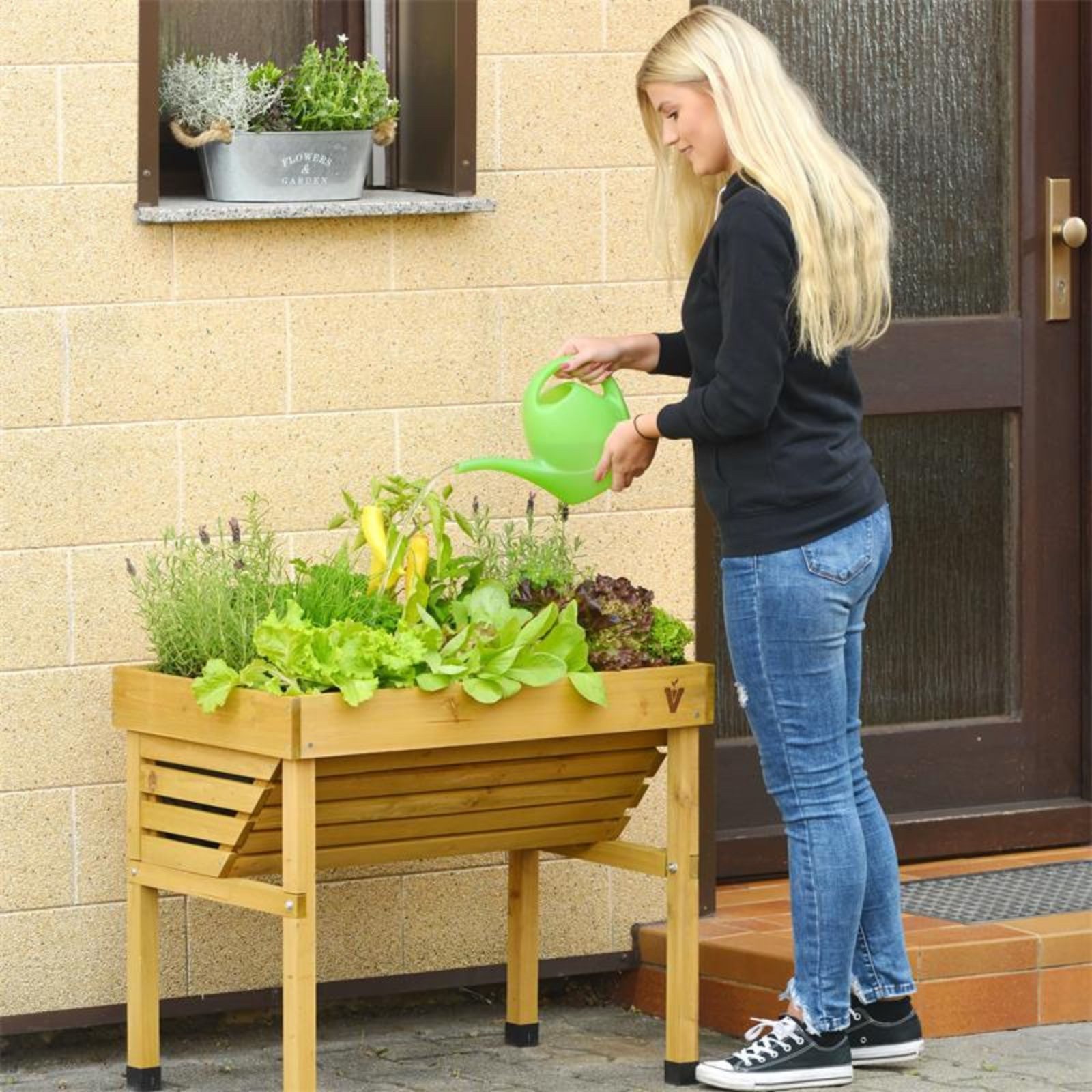 VegTrug Hochbeet Wallhugger S - SET mit Gewächshaube, 96x77x46cm - einzigartige V-Form für flaches & tiefes Pflanzenwachstum