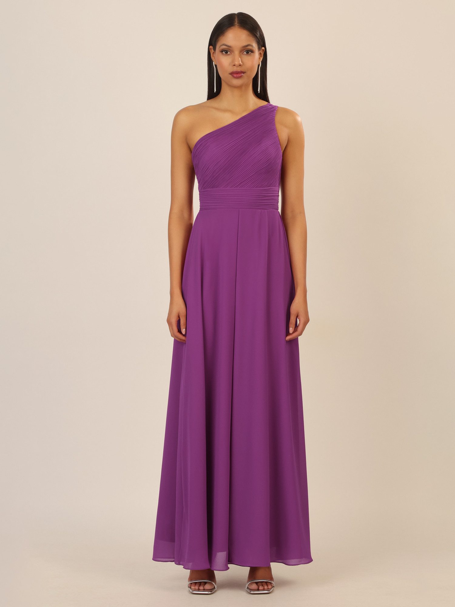 Apart Abendkleid mit Plissee- Drapierung vorne günstig online kaufen