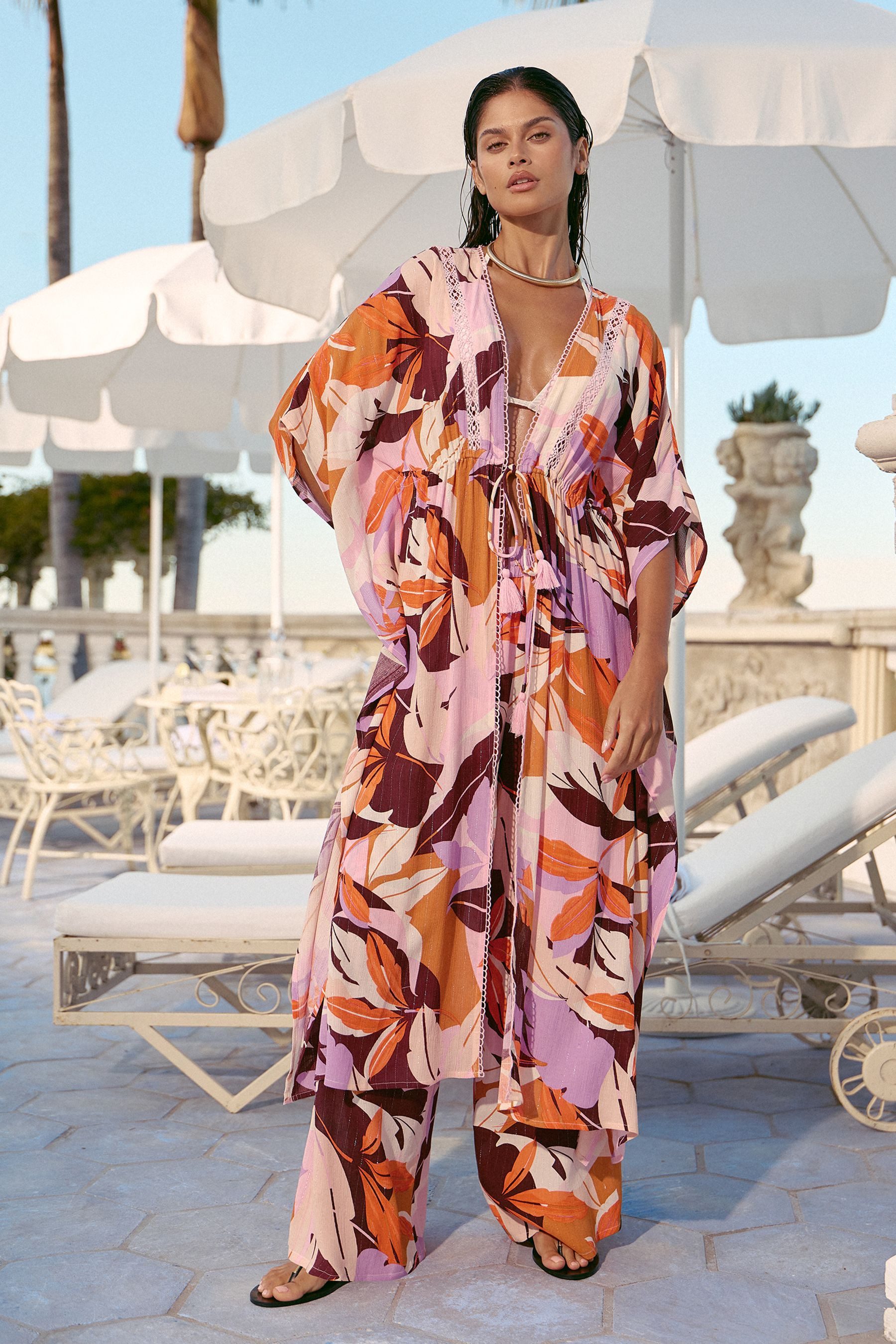 LIPSY Strandkleid Lipsy – Bedruckter langer Kaftan, Regular (1-tlg)