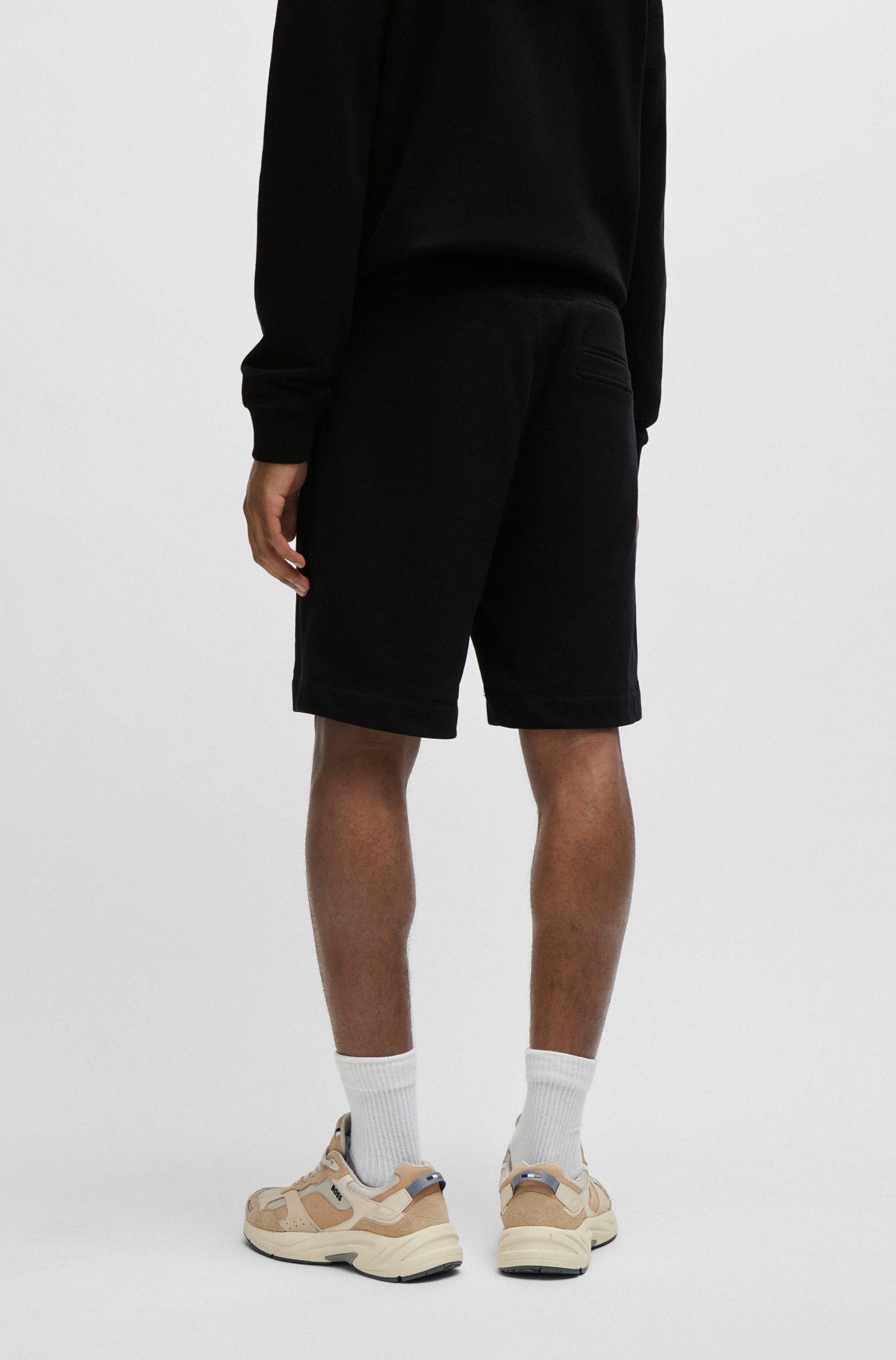 BOSS ORANGE Sweatshorts Sewalk mit BOSS Markenlabel – Bild 3 von 5