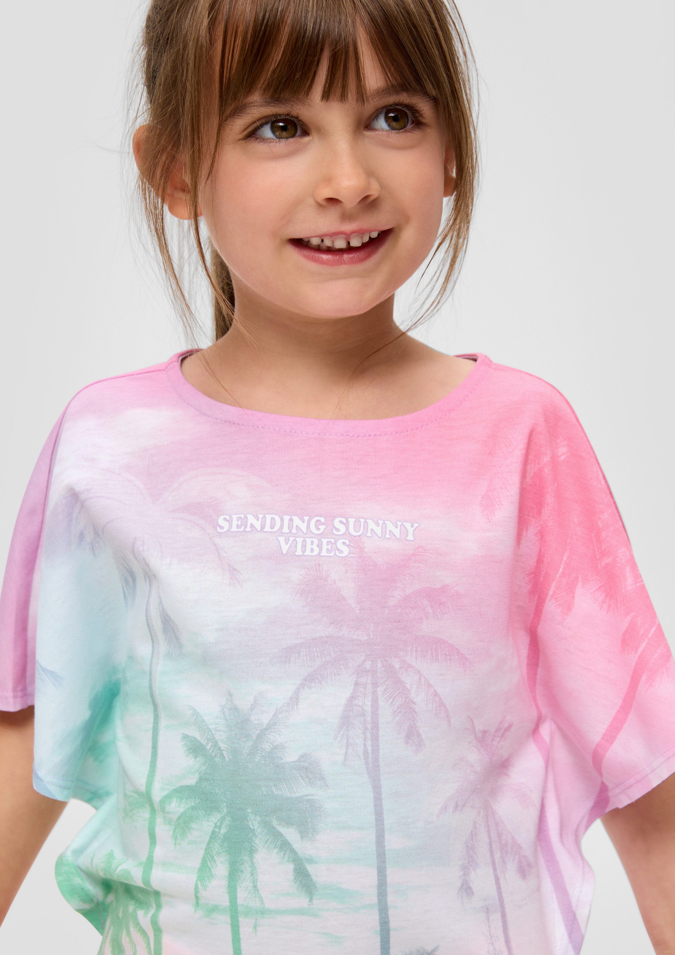 s.Oliver Kurzarmshirt T-Shirt T-Shirt mit All-over-Fotoprint