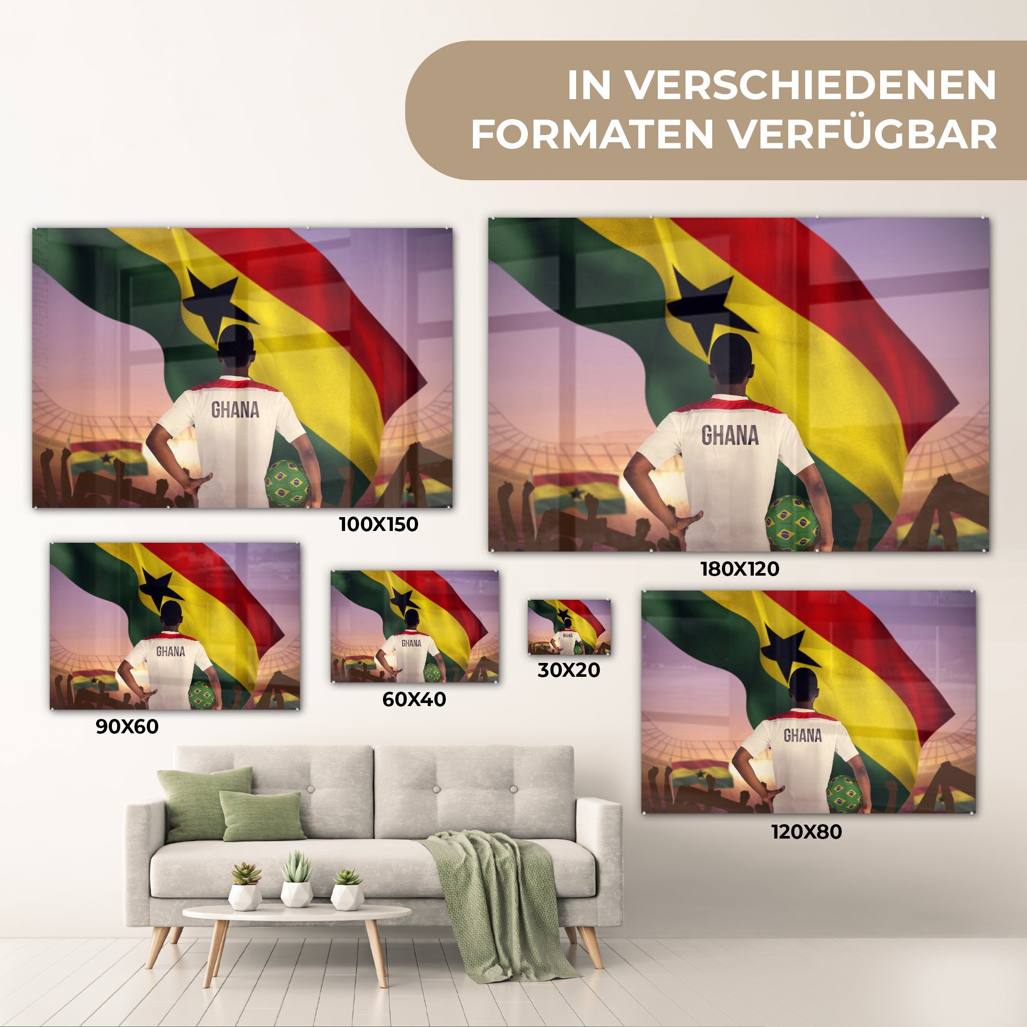 MuchoWow Acrylglasbilder vor Fußballer steht Wohnzimmer & (1 Acrylglasbild Flagge, St), der ghanaischen Schlafzimmer