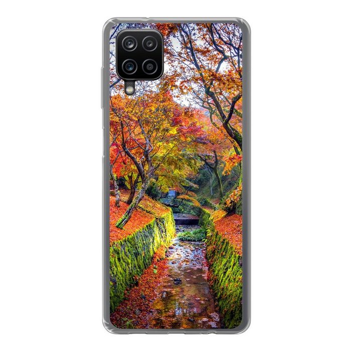 MuchoWow Handyhülle Blick auf die bunten Blätter der Ahornbäume Handyhülle Samsung Galaxy A12 Smartphone-Bumper Print Handy
