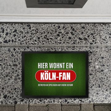 Fußmatte Hier wohnt ein Köln Fan Fußmatte mit Rasen Motiv Fußball Tor Verein, speecheese