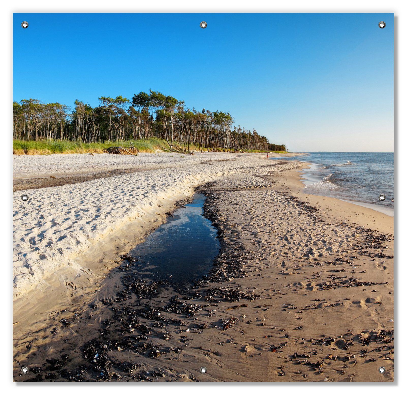 Sonnenschutz Einsamer Strand am Meer - Blauer Himmel, Wallario, blickdicht, mit Saugnäpfen, wiederablösbar und wiederverwendbar