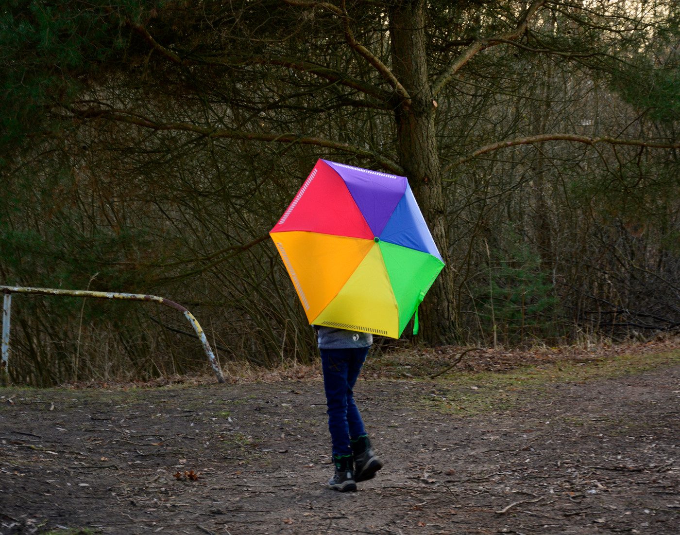 iX-brella Taschenregenschirm für Kinder Safety Reflex mit Auf-Zu-Automatik, kräftige Farben mit reflektierenden Streifen