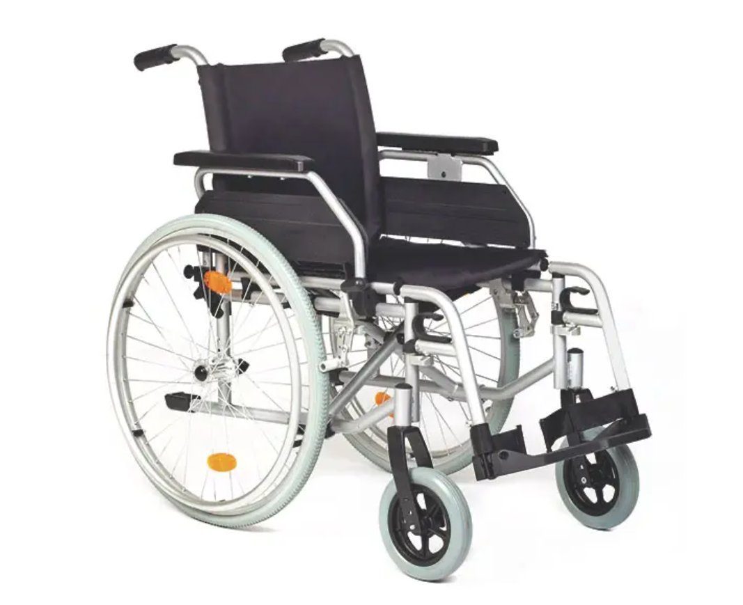 DocMed Rollstuhl Rollstuhl Alu-Light 15kg bequem und sicher durch den Alltag., Faltbar, Höhenverstellbar Sitz, Schwenkbare Beinstützen