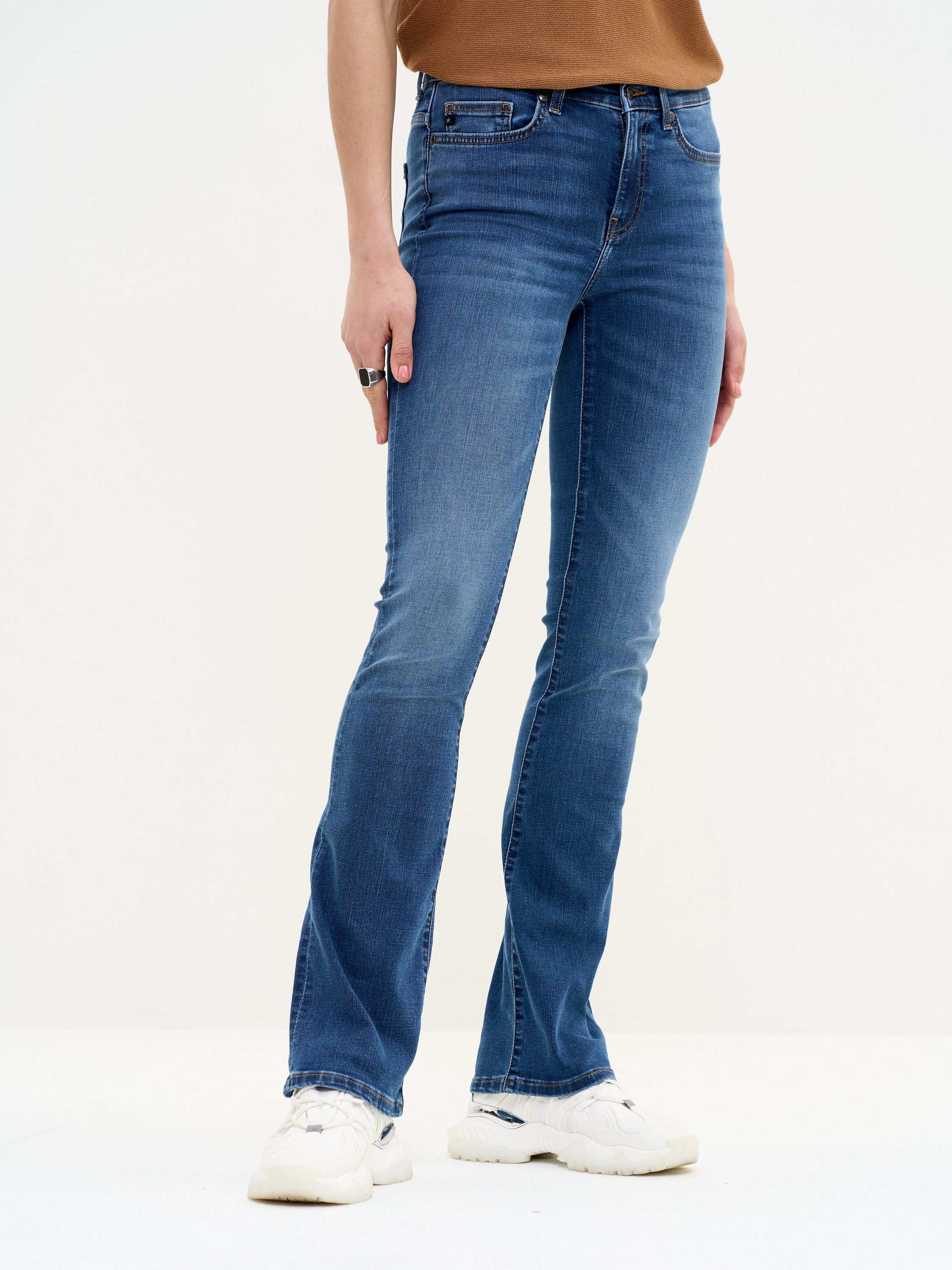 BIG STAR Bootcut-Jeans ARIANA BOOTCUT normale Leibhöhe