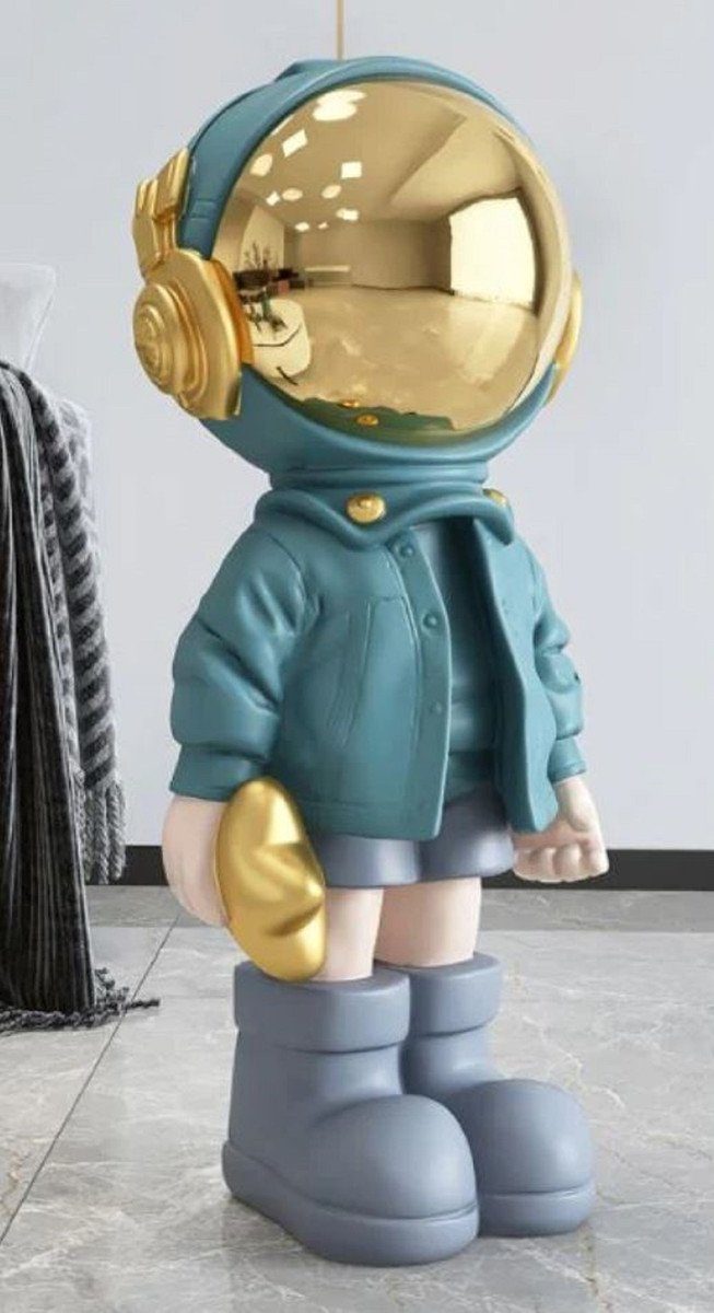 Casa Padrino Skulptur Casa Padrino Luxus Designer Deko Skulptur Astronaut Mehrfarbig / Gold 30 x H. 70 cm - Kunstharz Deko Figur - Wohnzimmer Deko - Luxus Designer Deko Accessoires - Luxus Qualität | Skulpturen