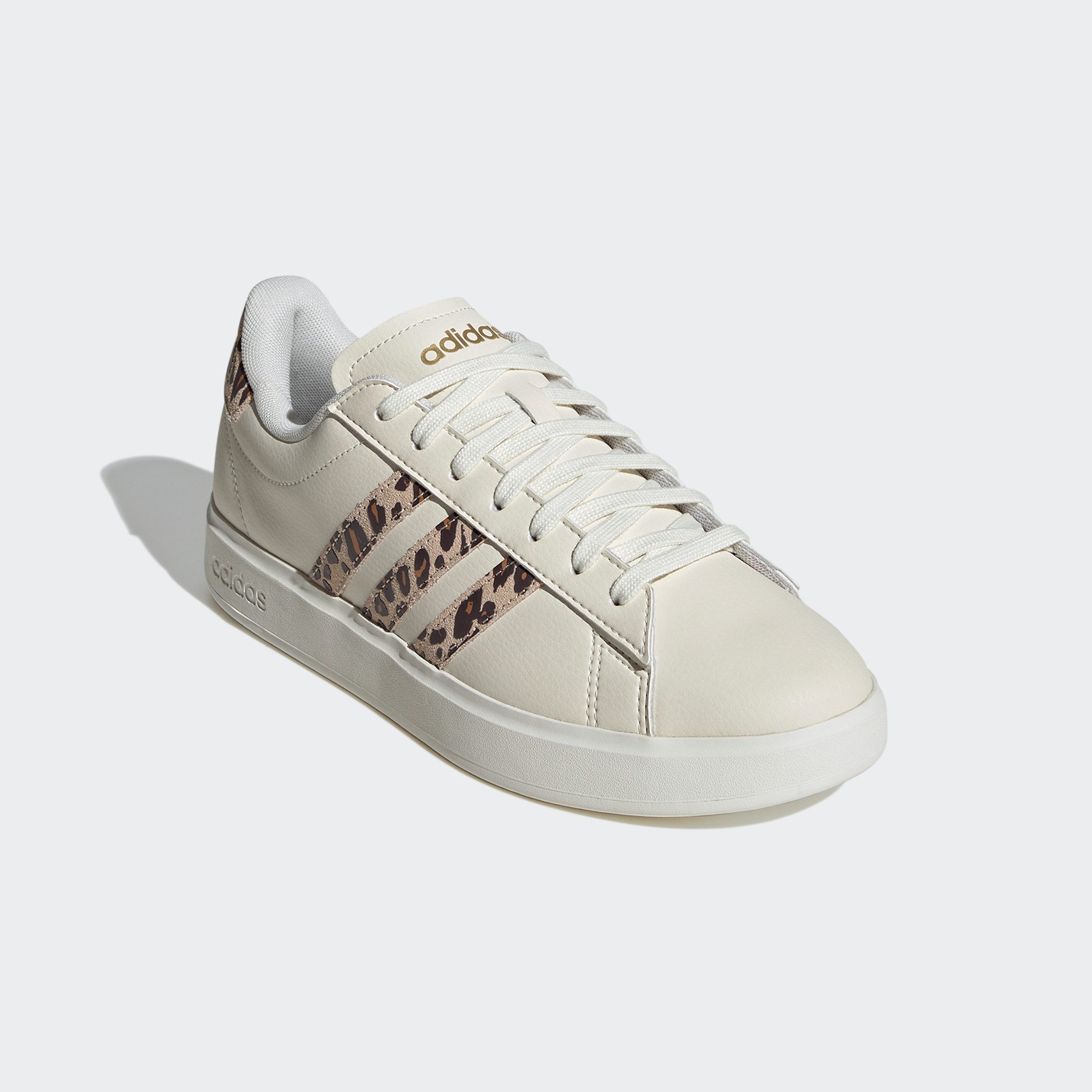 adidas Sportswear GRAND COURT 2.0 Sneaker Design auf den Spuren des adidas Superstar Gummi Cupsohle