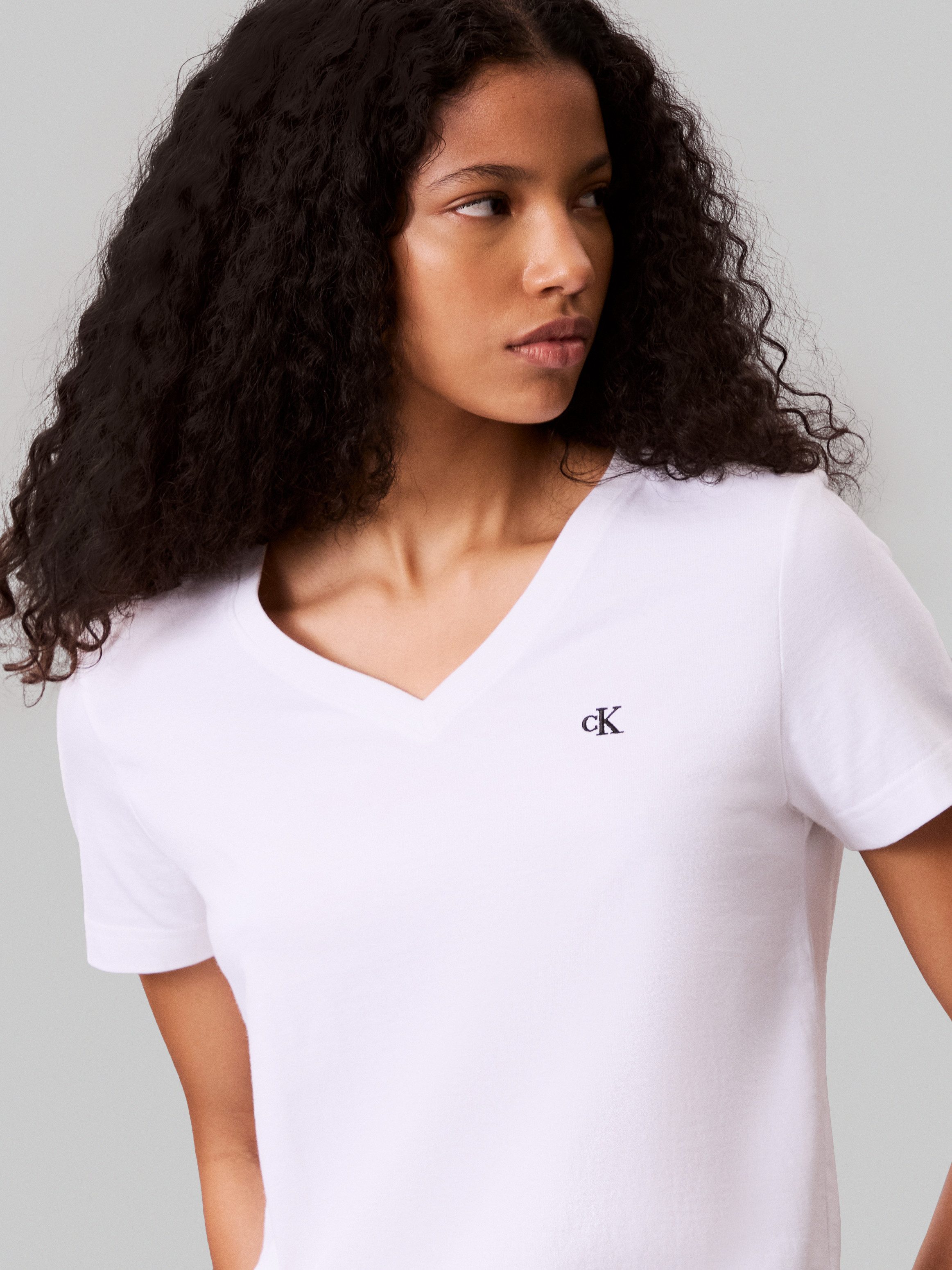 Calvin Klein Jeans T-Shirt Archive Jersey Vnk Tee EU Mit V-Ausschnitt