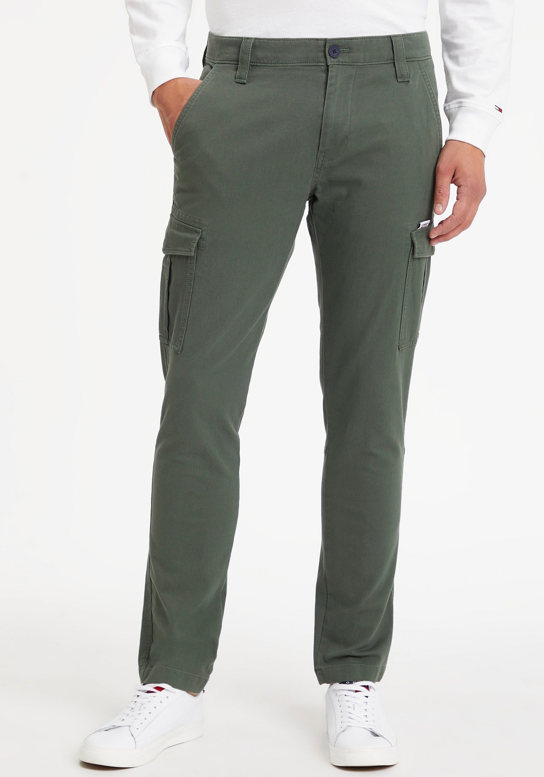 Tommy Jeans Cargohose TJM SCANTON DOBBY CARGO mit Logostickerei