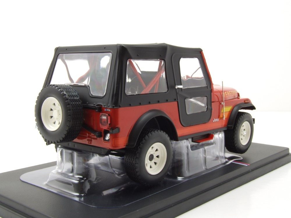 ixo Models Modellauto Jeep Renegade 1983 rot, Maßstab 1:24