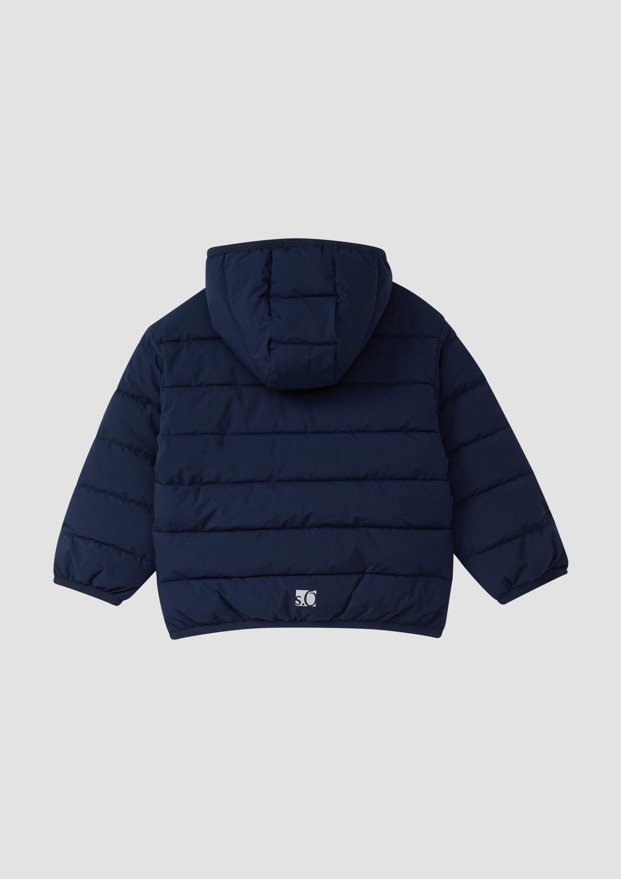 s.Oliver Funktionsjacke Outdoor-Jacke Unisex Steppjacke mit Kapuze in Oversize – Bild 2 von 4