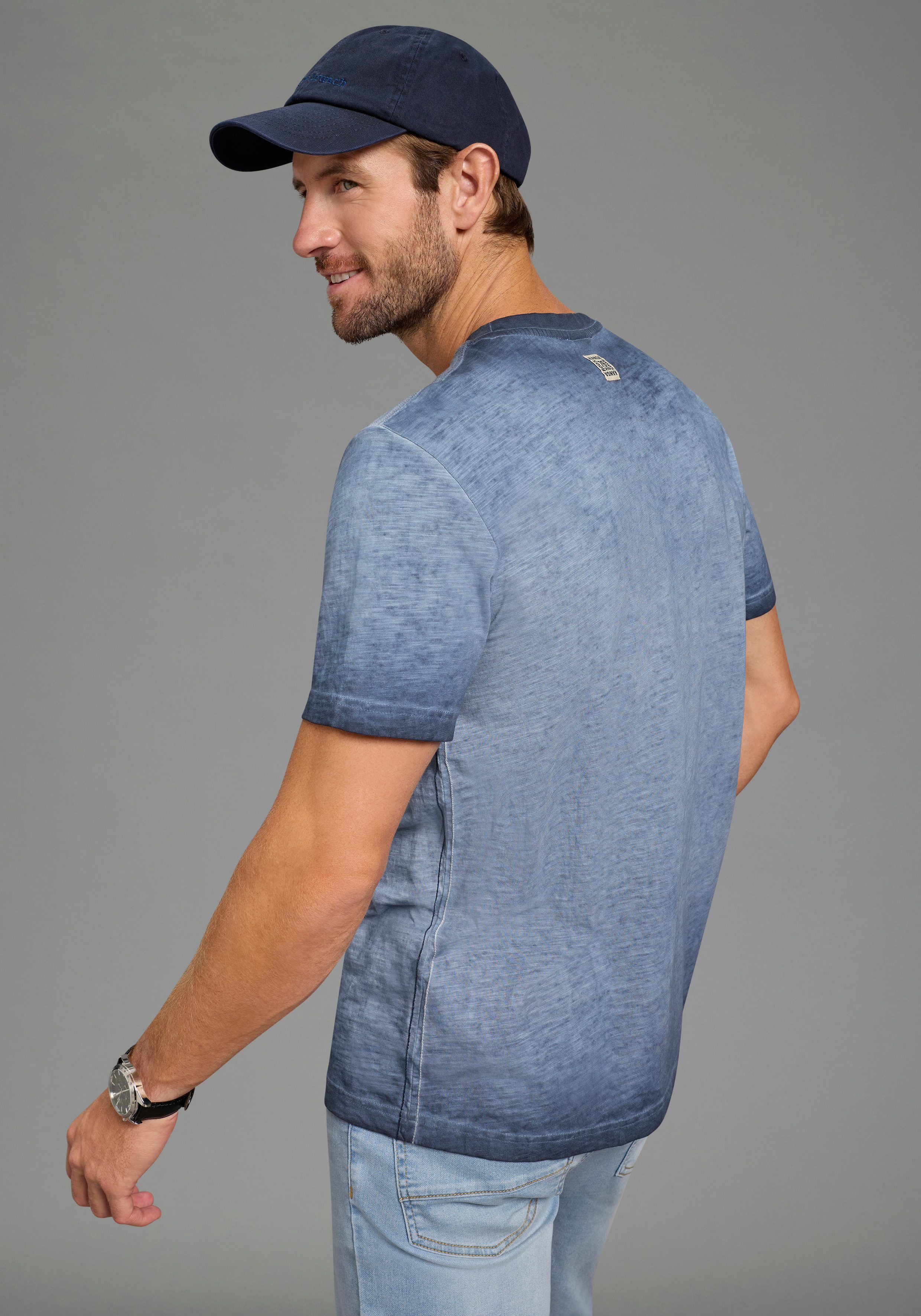 KangaROOS T-Shirt schmale Passform, Halbarm, mit Brusttasche, aus Slub-Mate günstig online kaufen