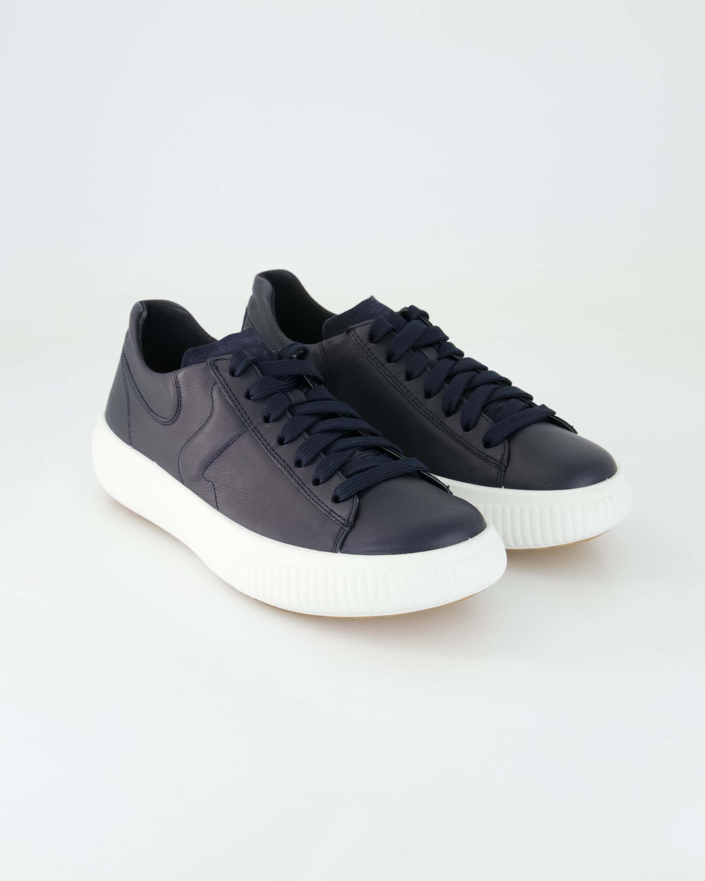 T4 Jump Sneaker