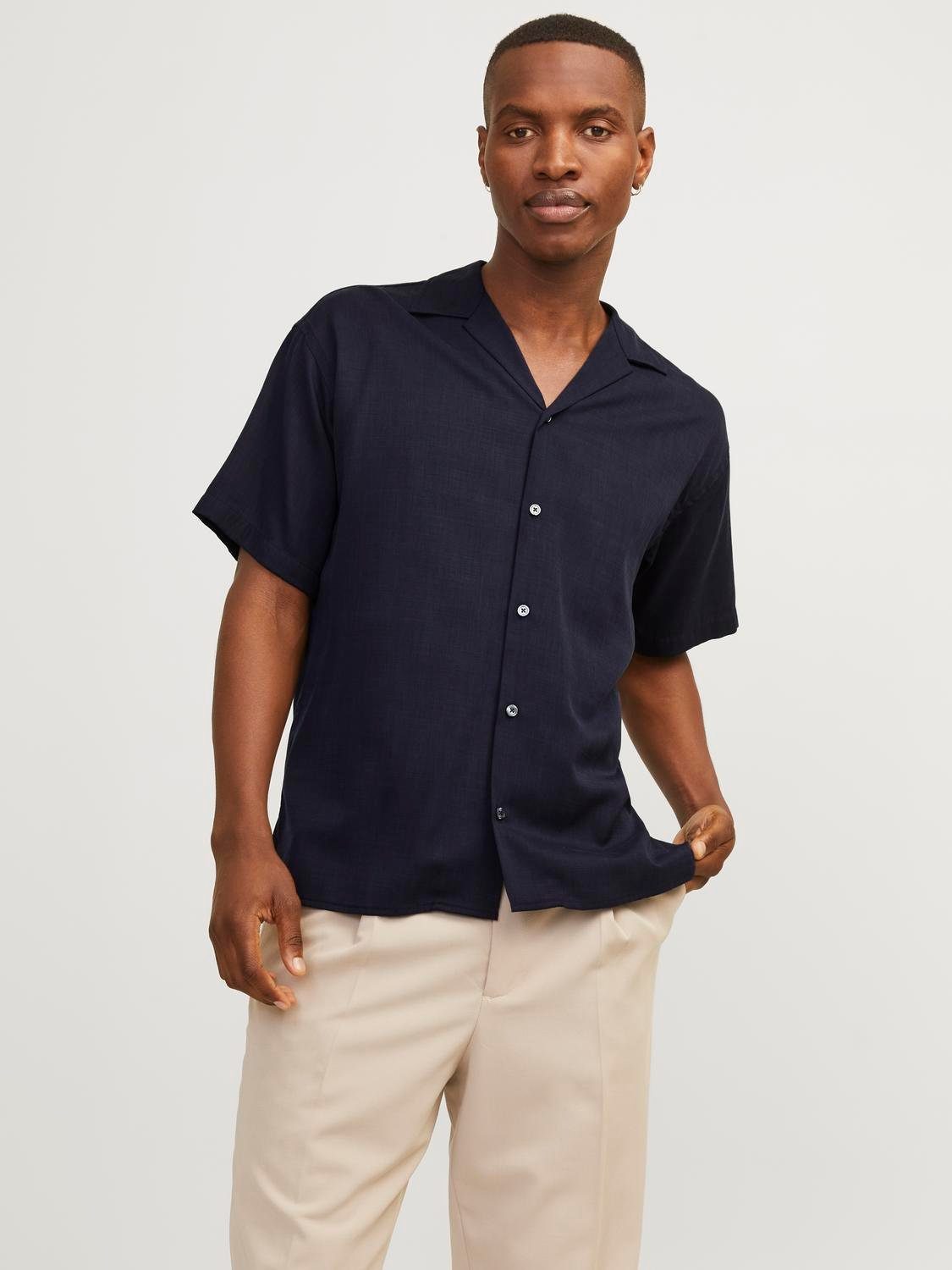 Jack & Jones Kurzarmhemd JPRCCAARON TENCEL RESORT SHIRT S/S LN