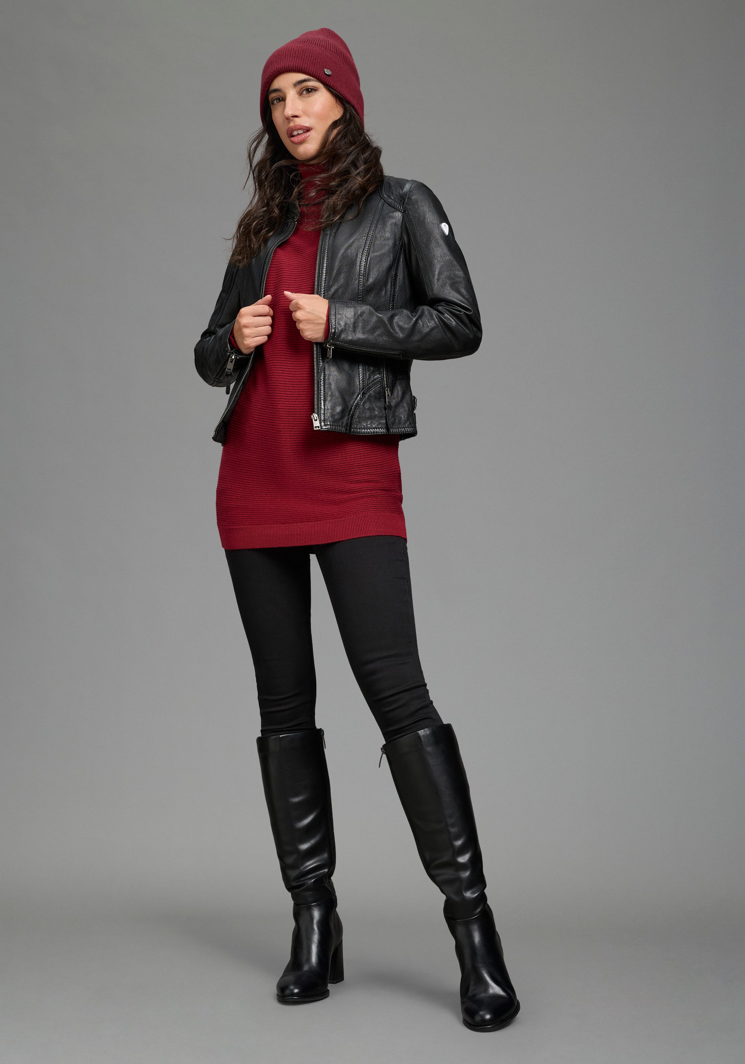 Zum Outfit 10
