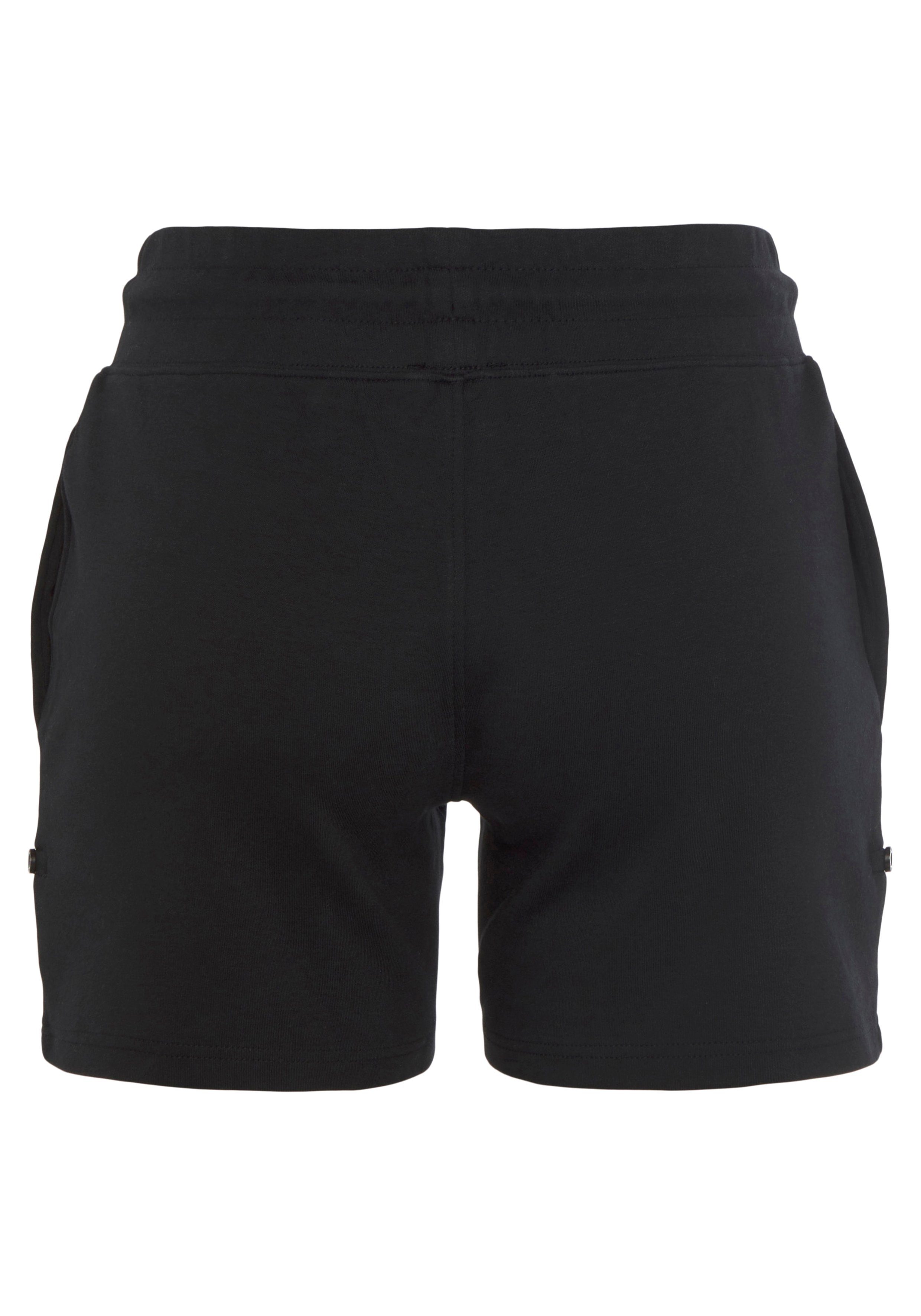 KangaROOS Sweatshorts zum NEUE Riegel Knopf und Krempeln mit schwarz KOLLEKTION -