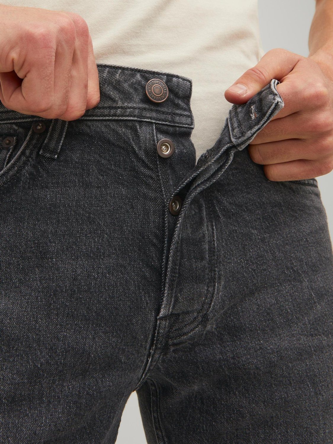 Jack JJORIGINAL CJ SN Jones JJITIM & 915 5-Pocket-Jeans schwarz