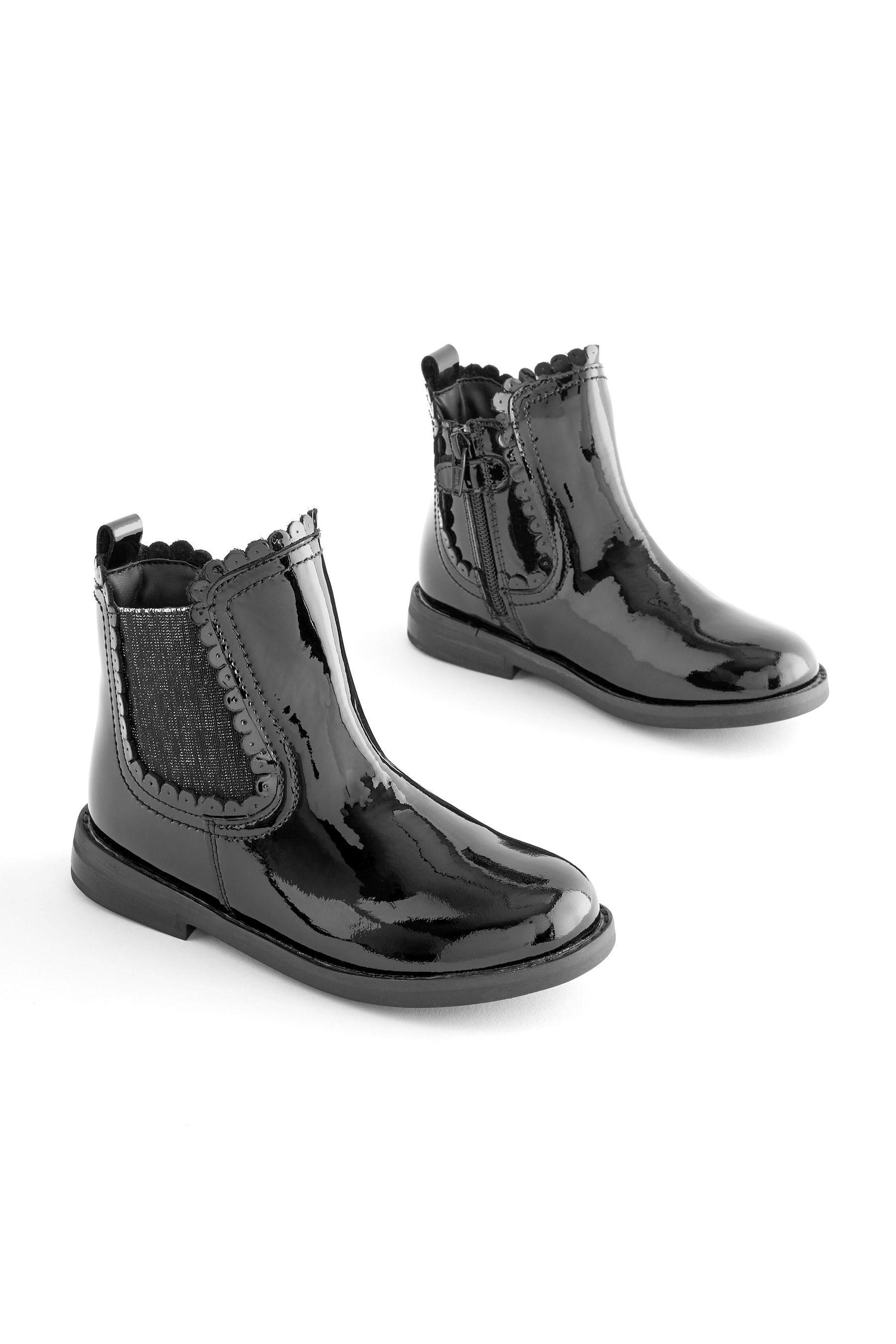 Chelsea-Boot mit Leather Chelseaboots Muschelkante Black (1-tlg) Patent Next