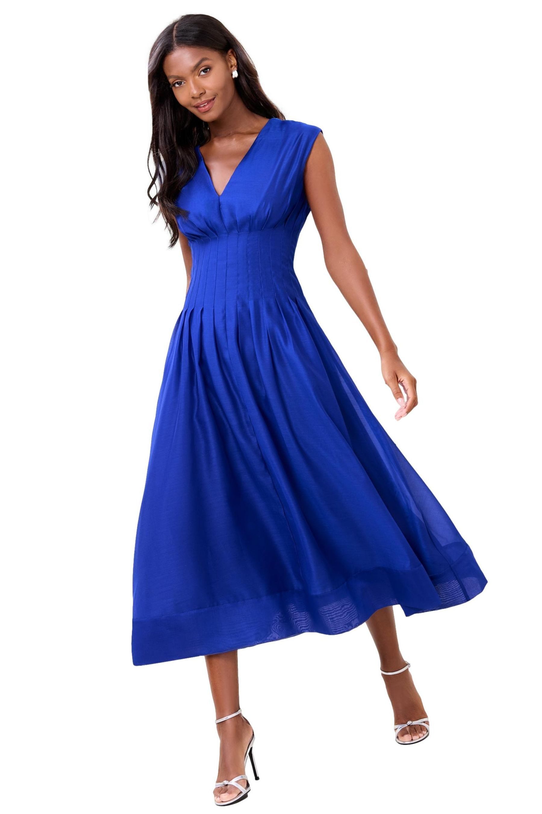 LIPSY Maxikleid Lipsy tailliertes Maxikleid, V-Ausschnitt, Regular (1-tlg) günstig online kaufen