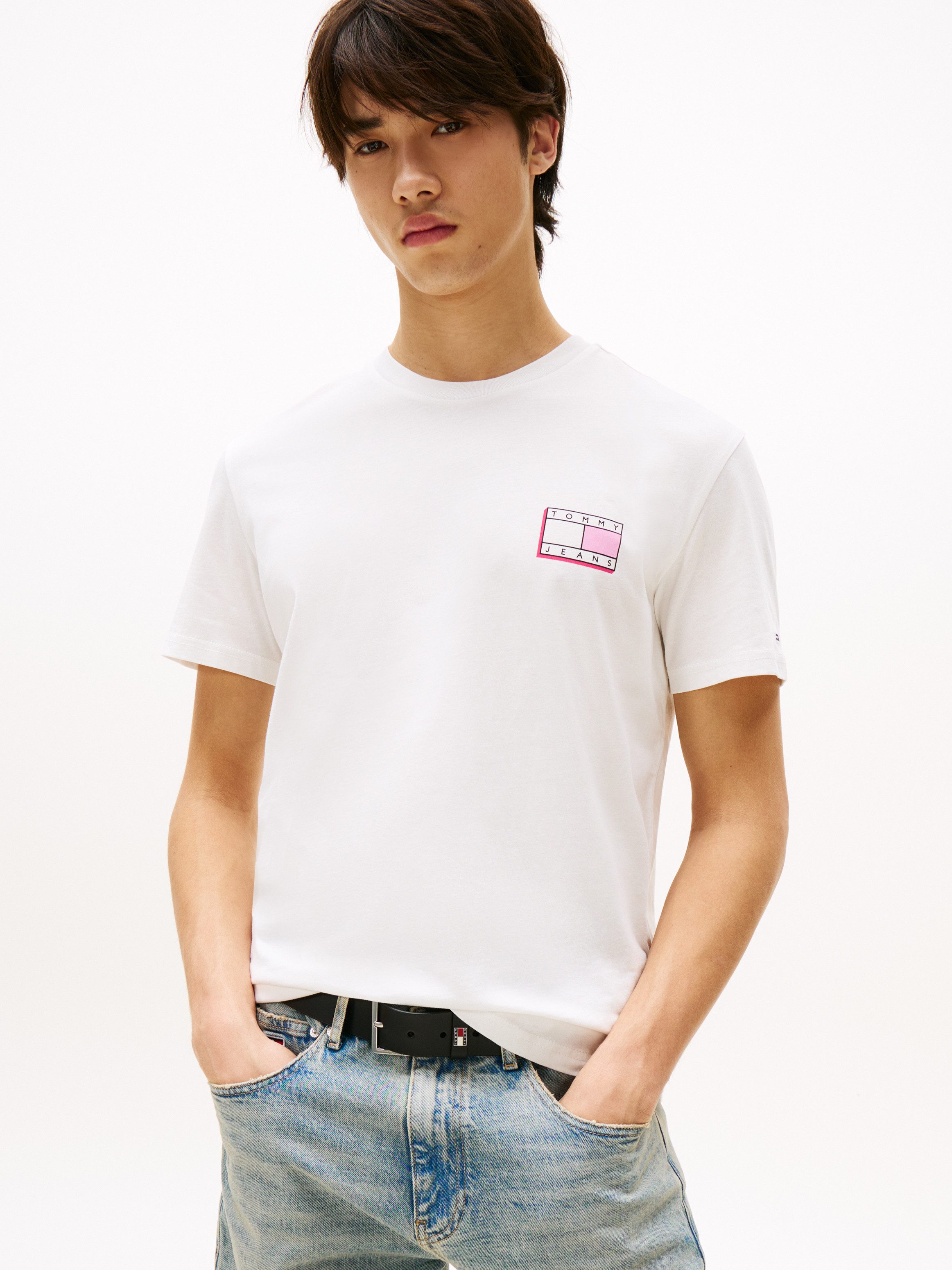 Tommy Jeans T-Shirt TJM SLIM POP COLOR FLAG TEE EXT Mit Rundhalsausschnitt günstig online kaufen