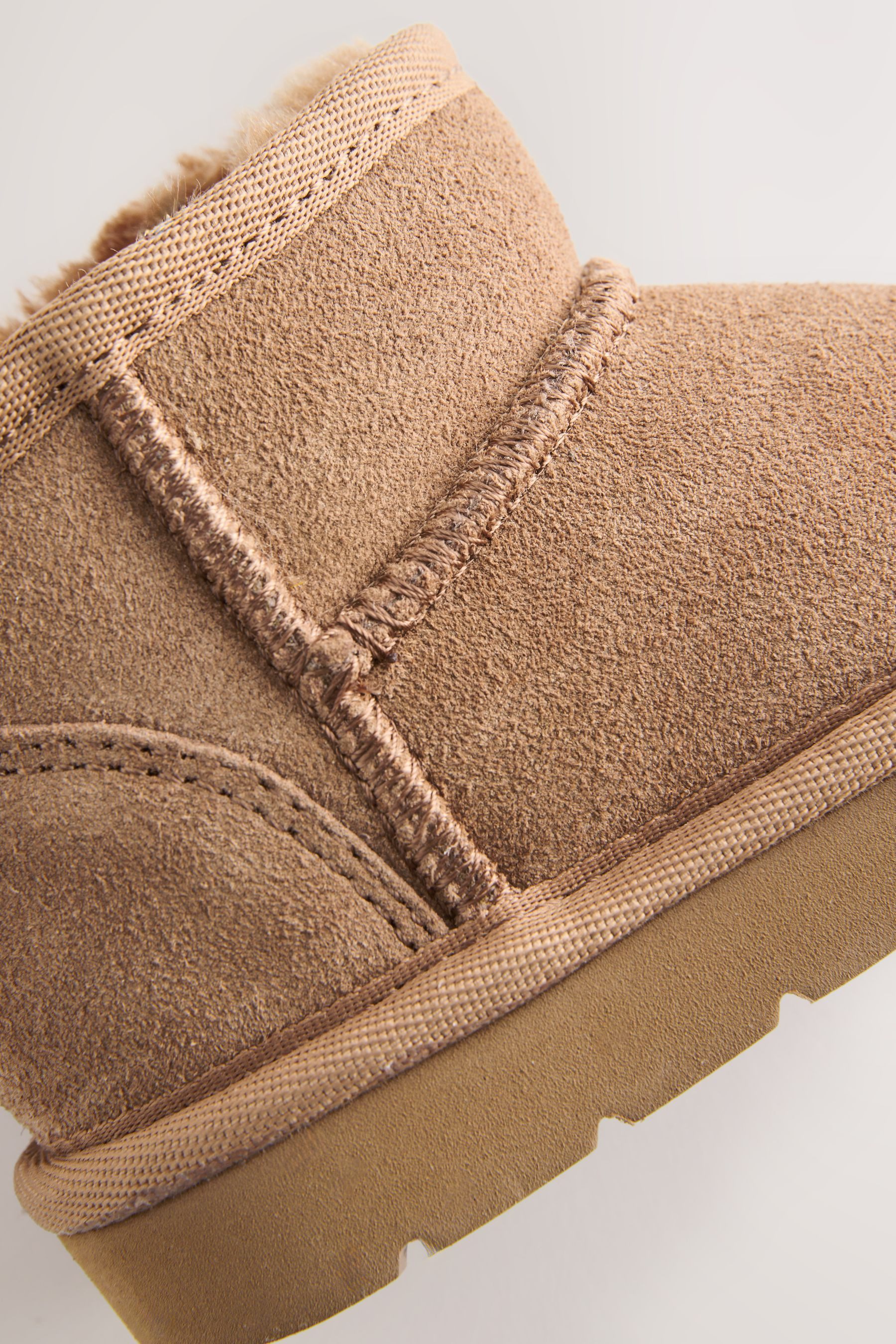 Next Wasserabweisende Schlupfstiefel aus Veloursleder Babystiefel – Bild 5 von 5